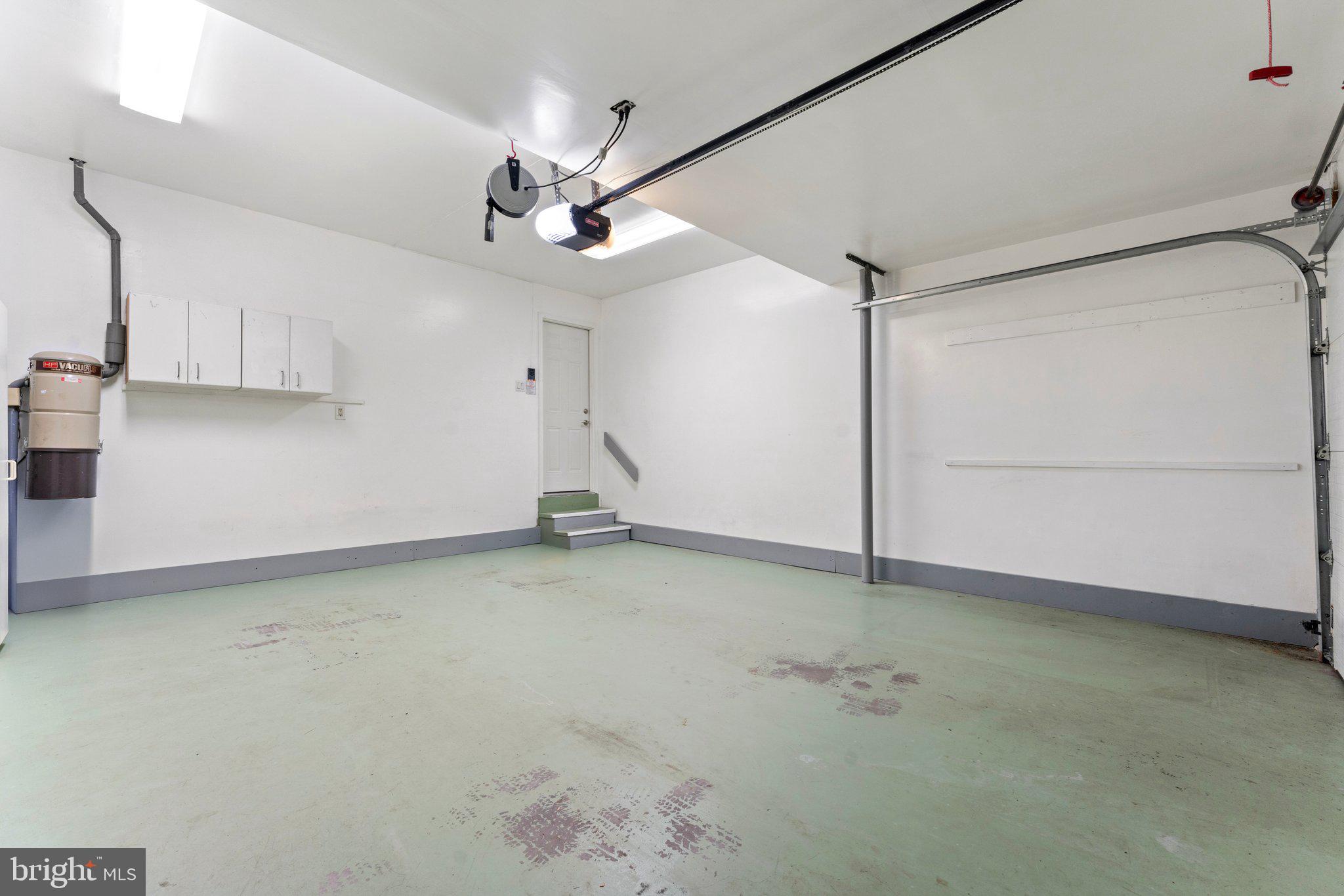 RESTON - Residential Lease