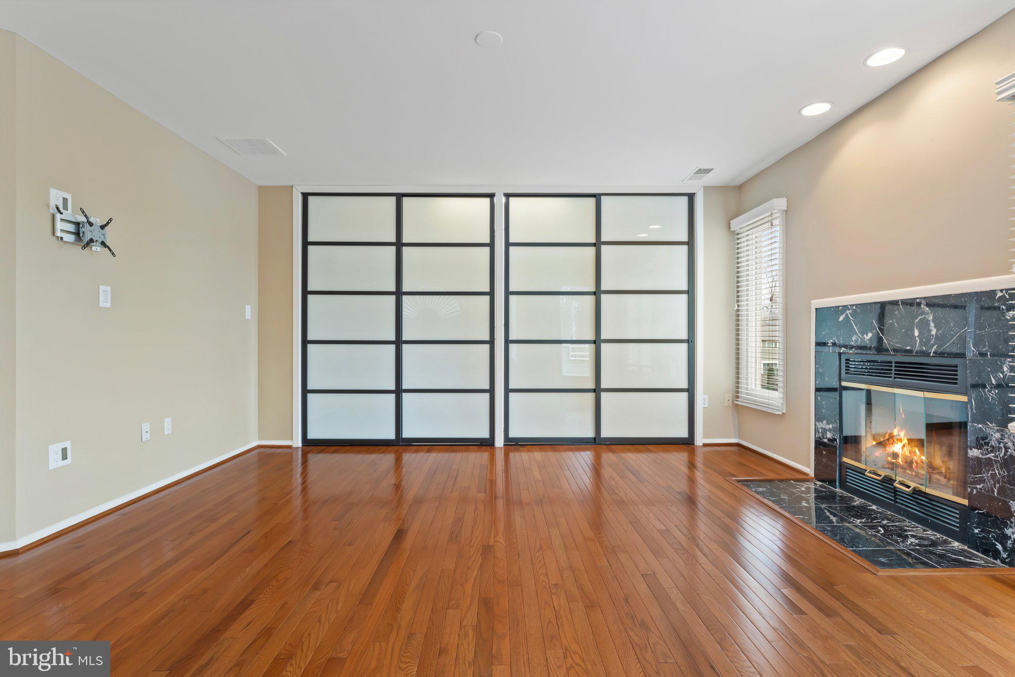 RESTON - Residential Lease