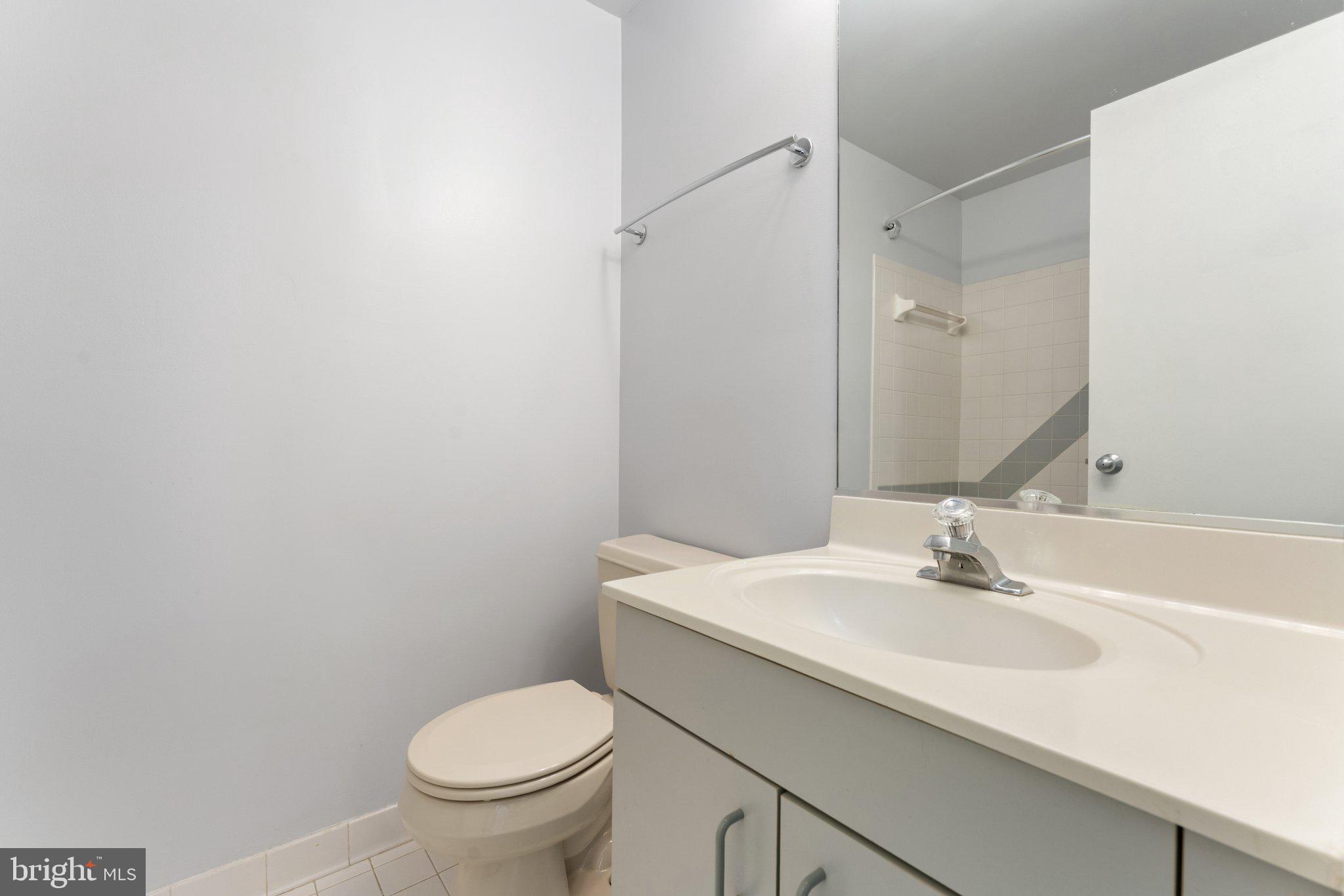 RESTON - Residential Lease