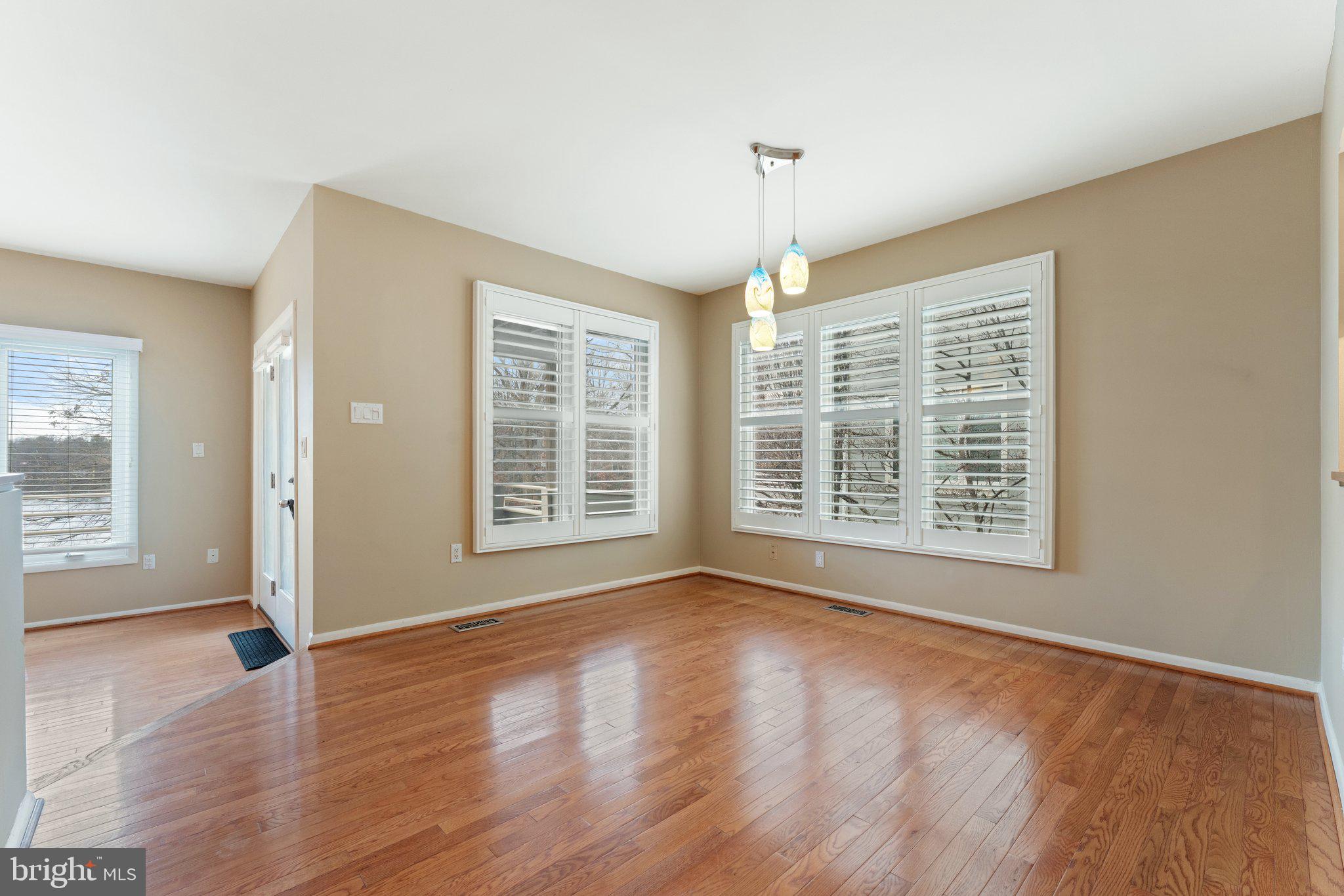 RESTON - Residential Lease