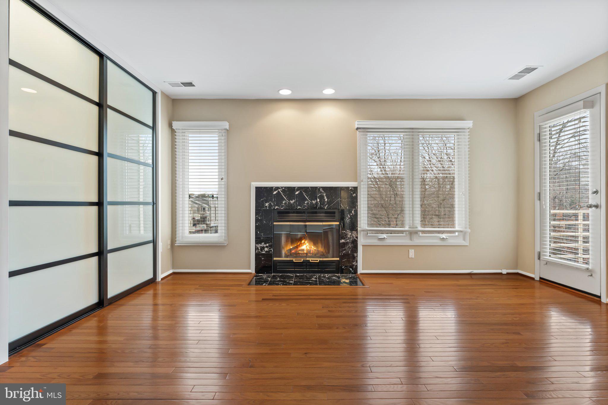 RESTON - Residential Lease