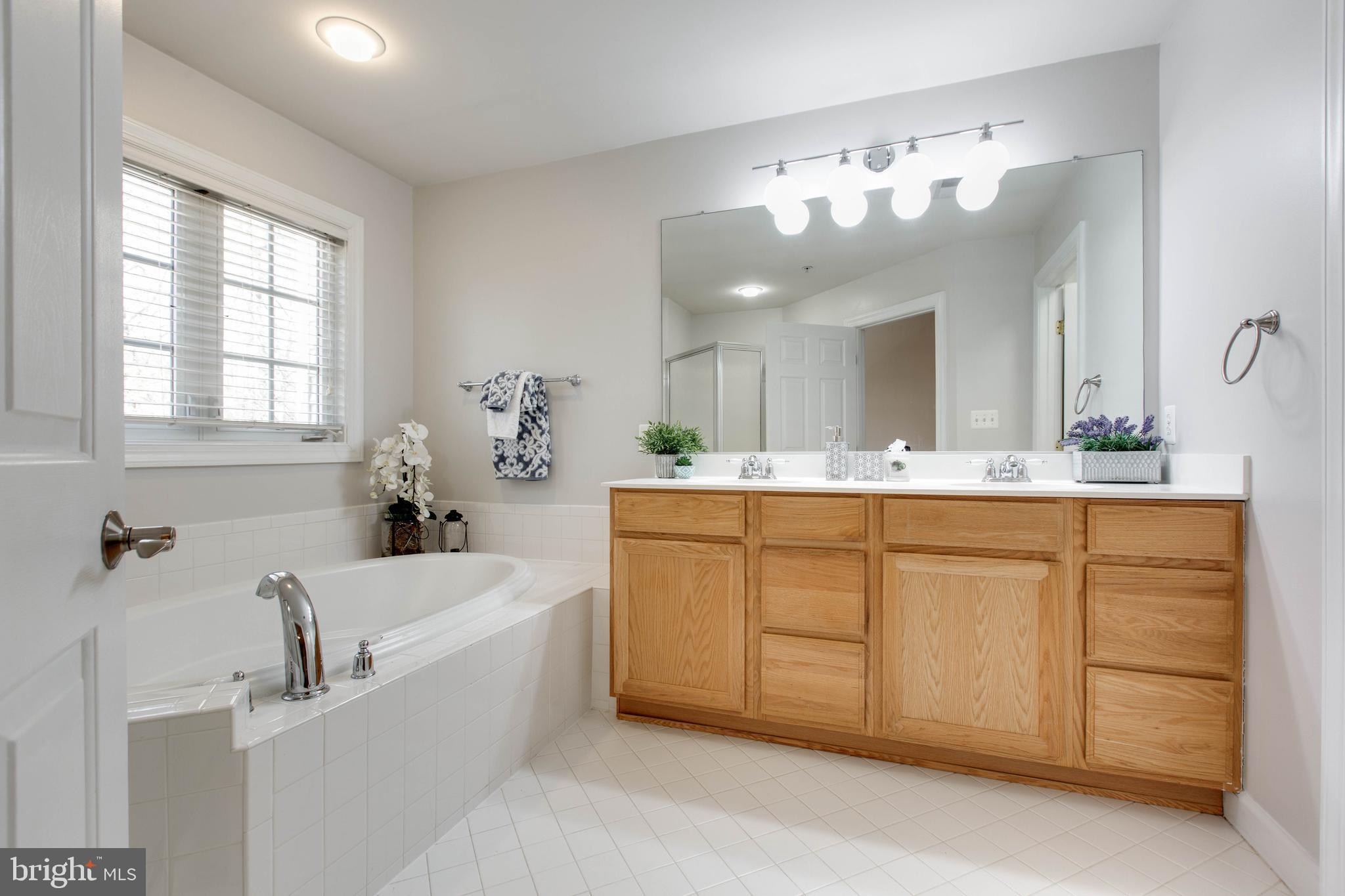 DORCHESTER VIEW - Residential