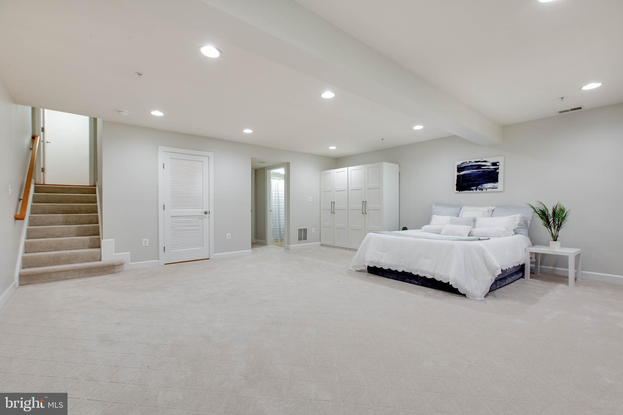 DORCHESTER VIEW - Residential