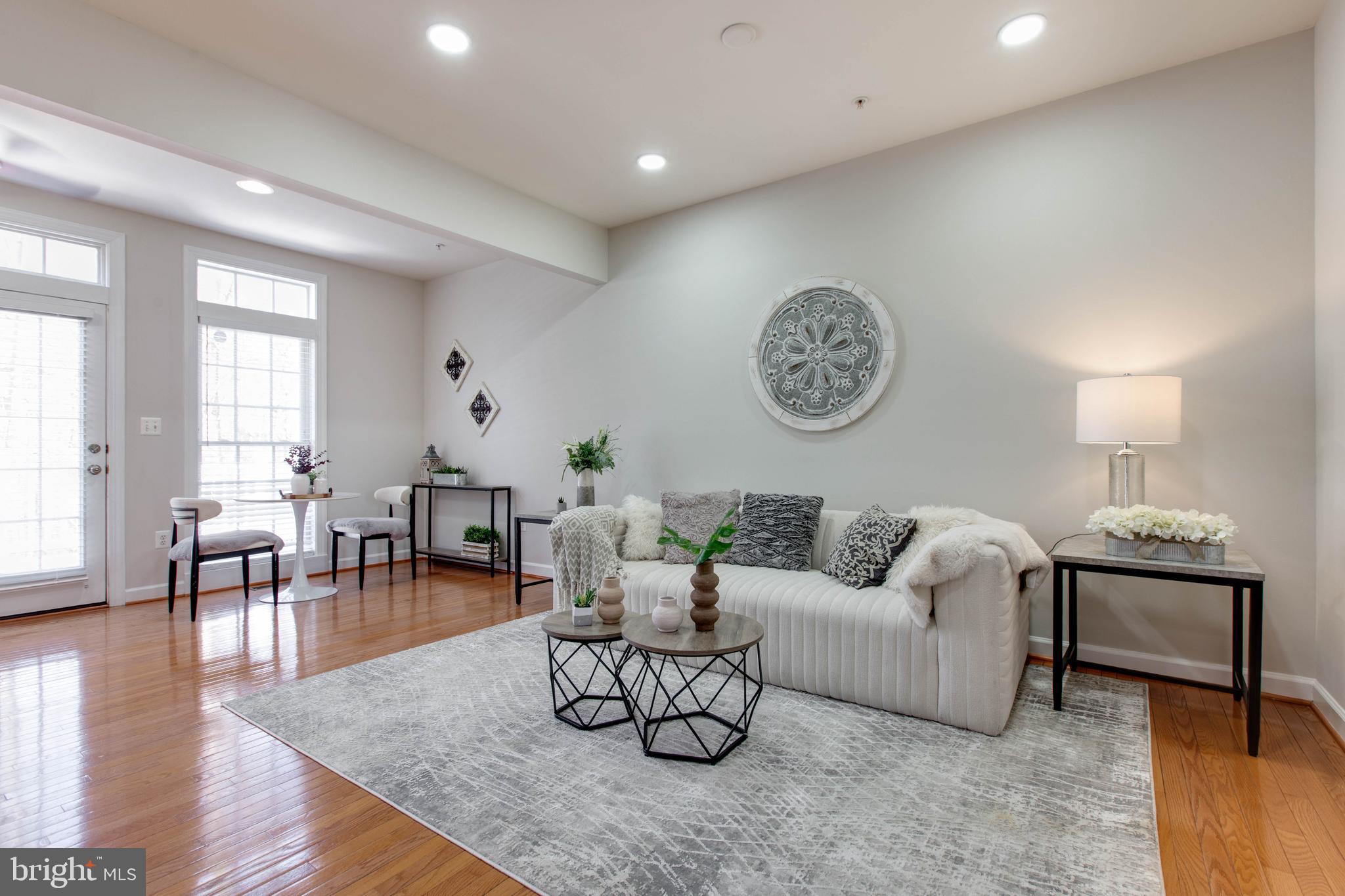 DORCHESTER VIEW - Residential