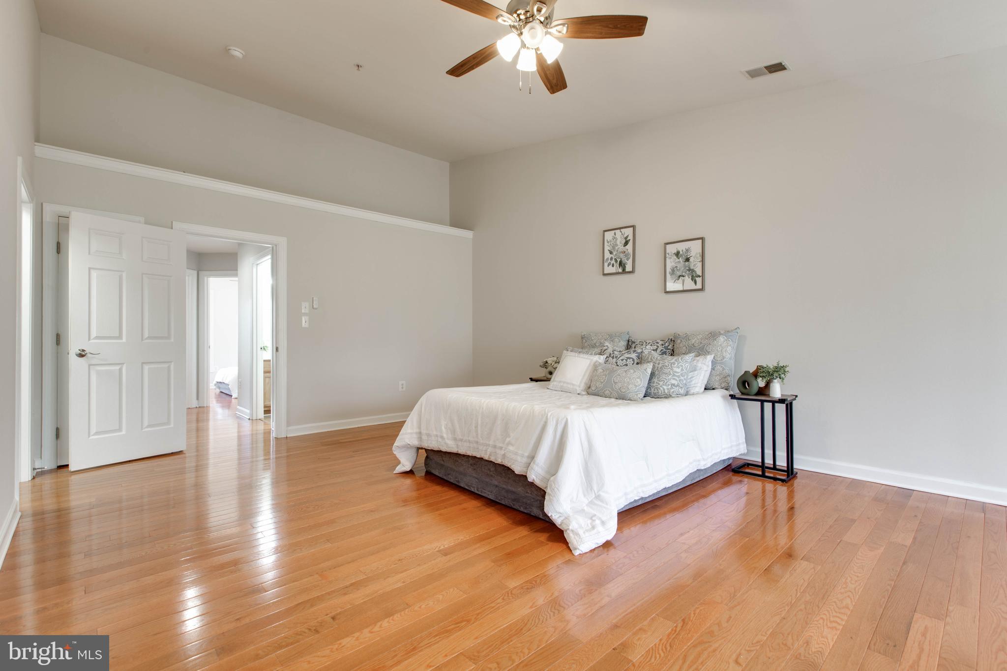 DORCHESTER VIEW - Residential