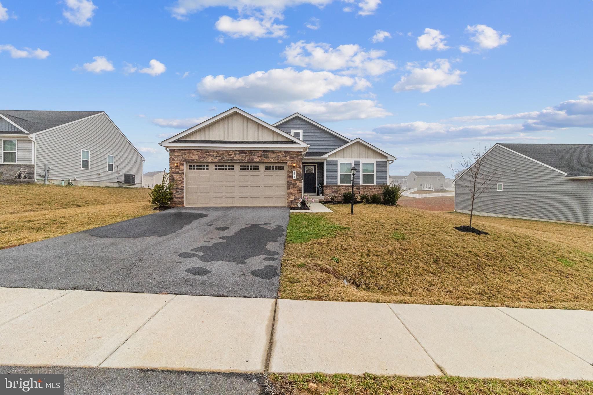 CARDINAL POINTE - Residential