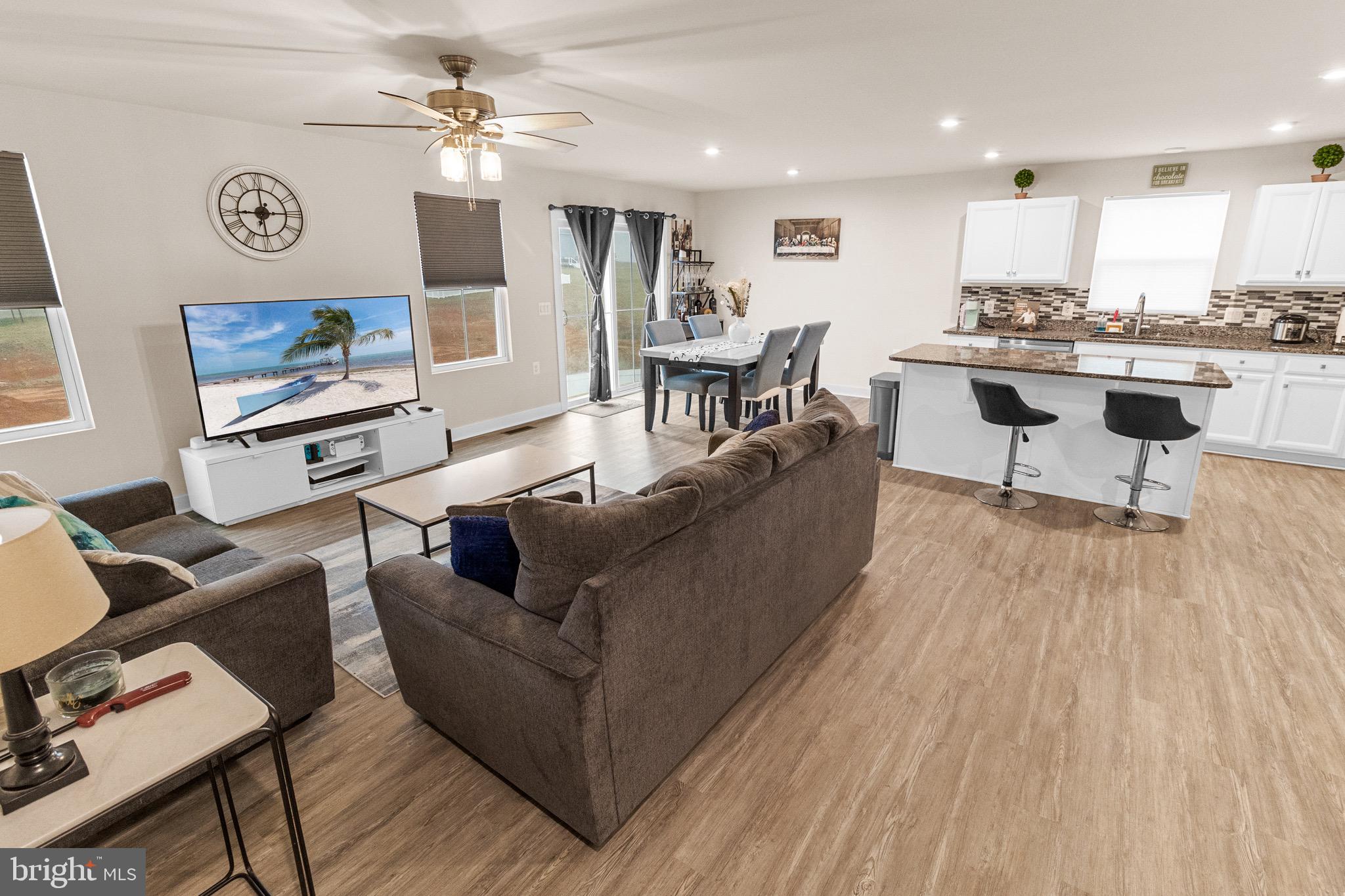 CARDINAL POINTE - Residential