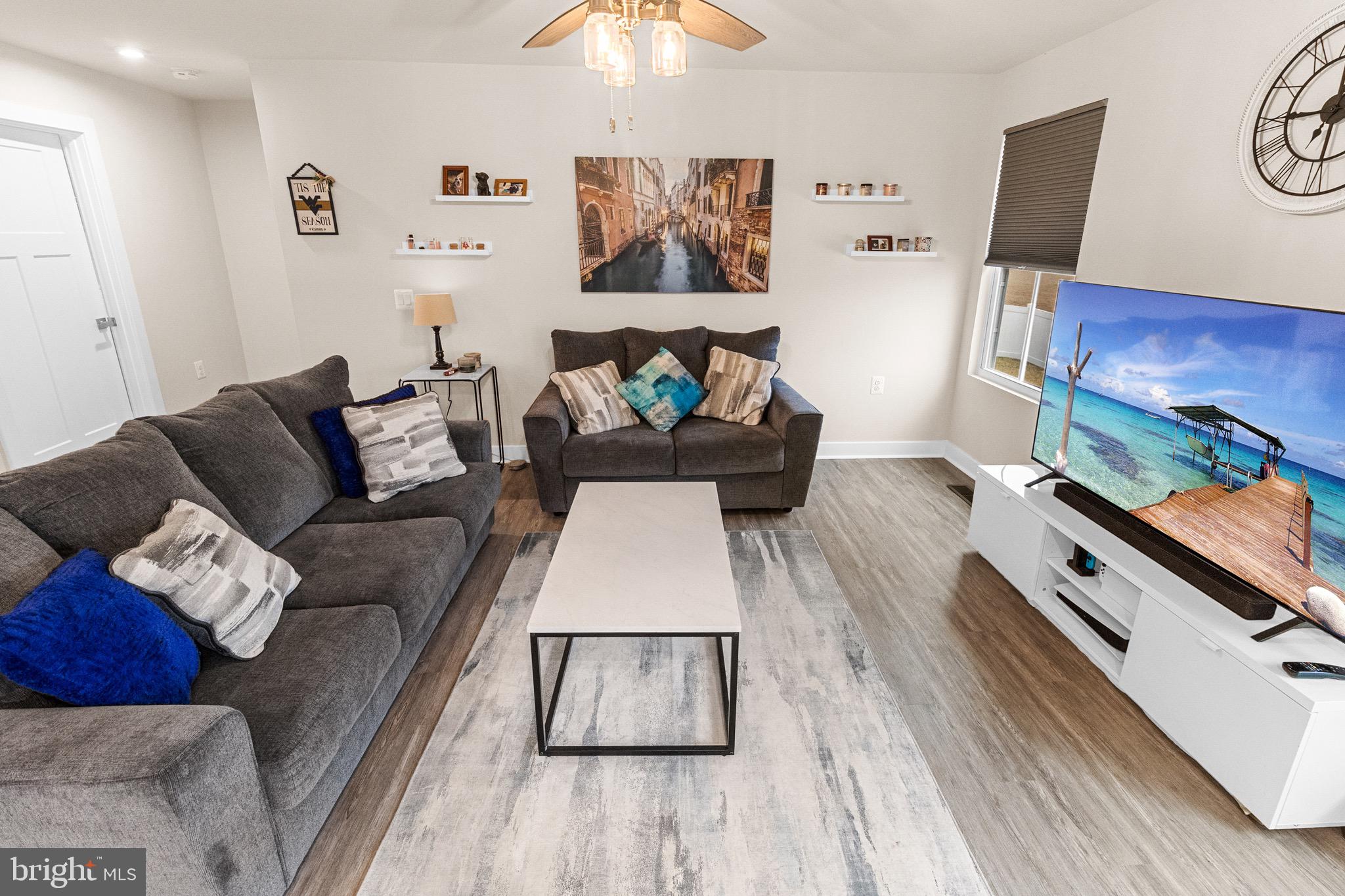 CARDINAL POINTE - Residential