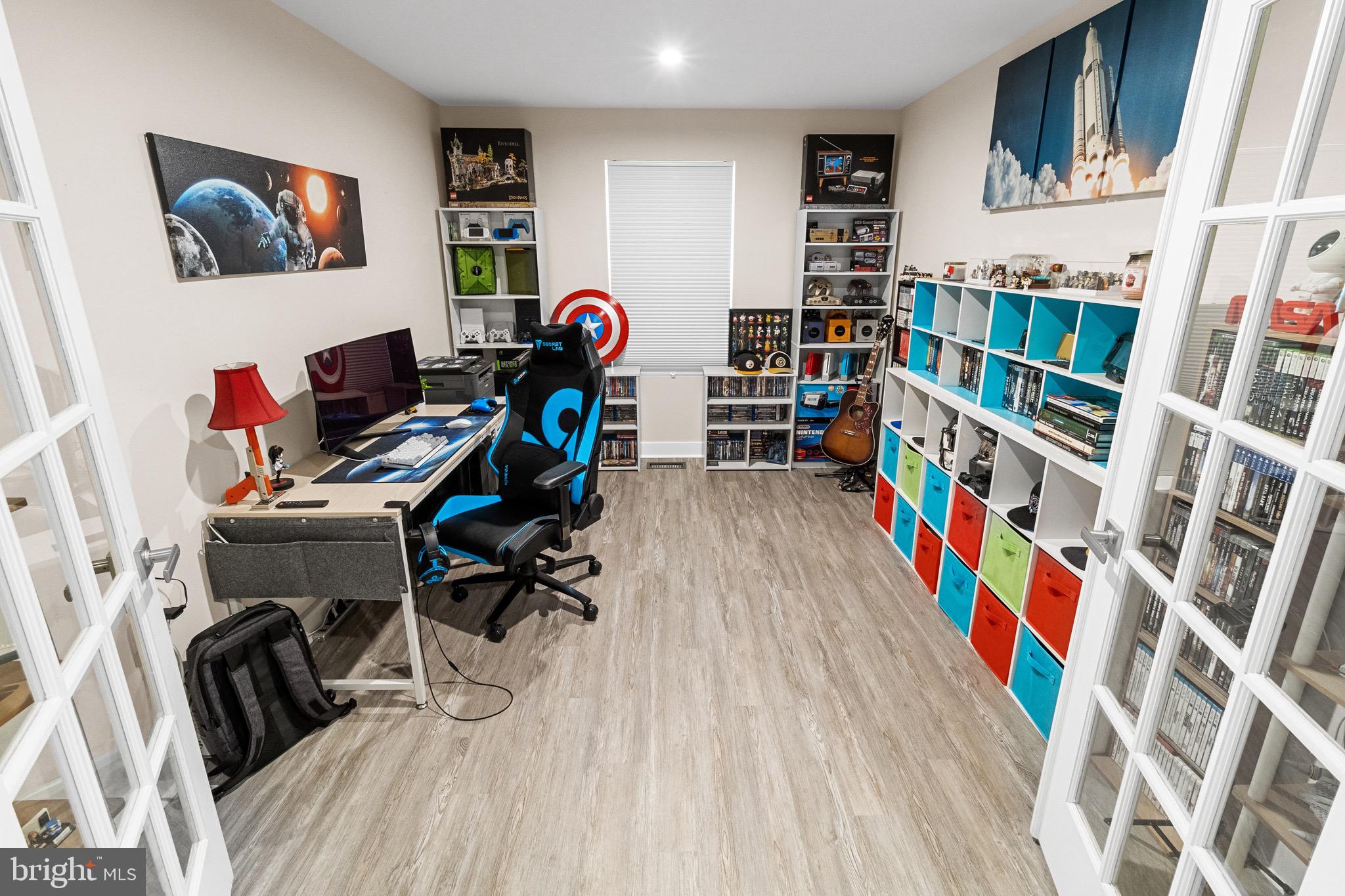 CARDINAL POINTE - Residential