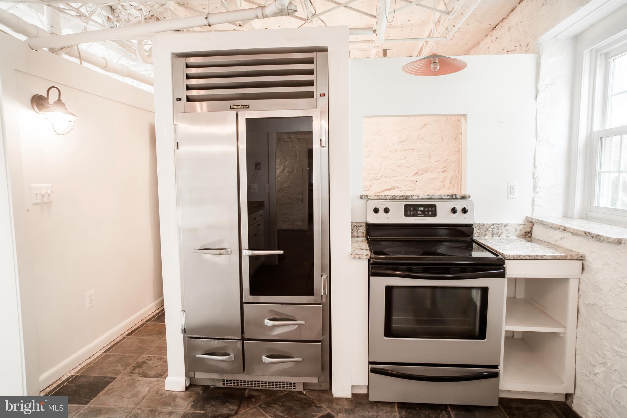 BUZZELLI FAMILY SUBDIVIS - Residential Lease