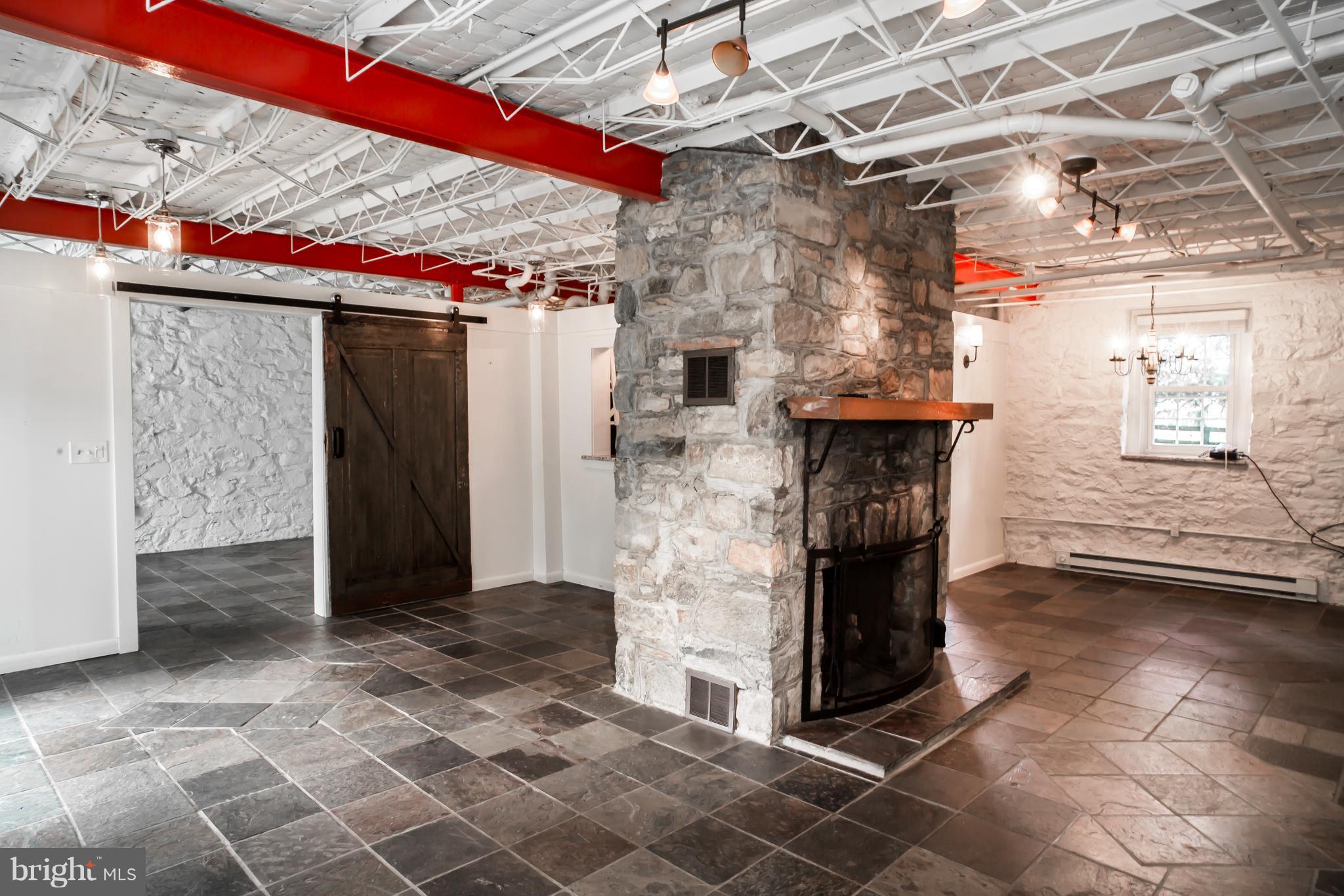 BUZZELLI FAMILY SUBDIVIS - Residential Lease