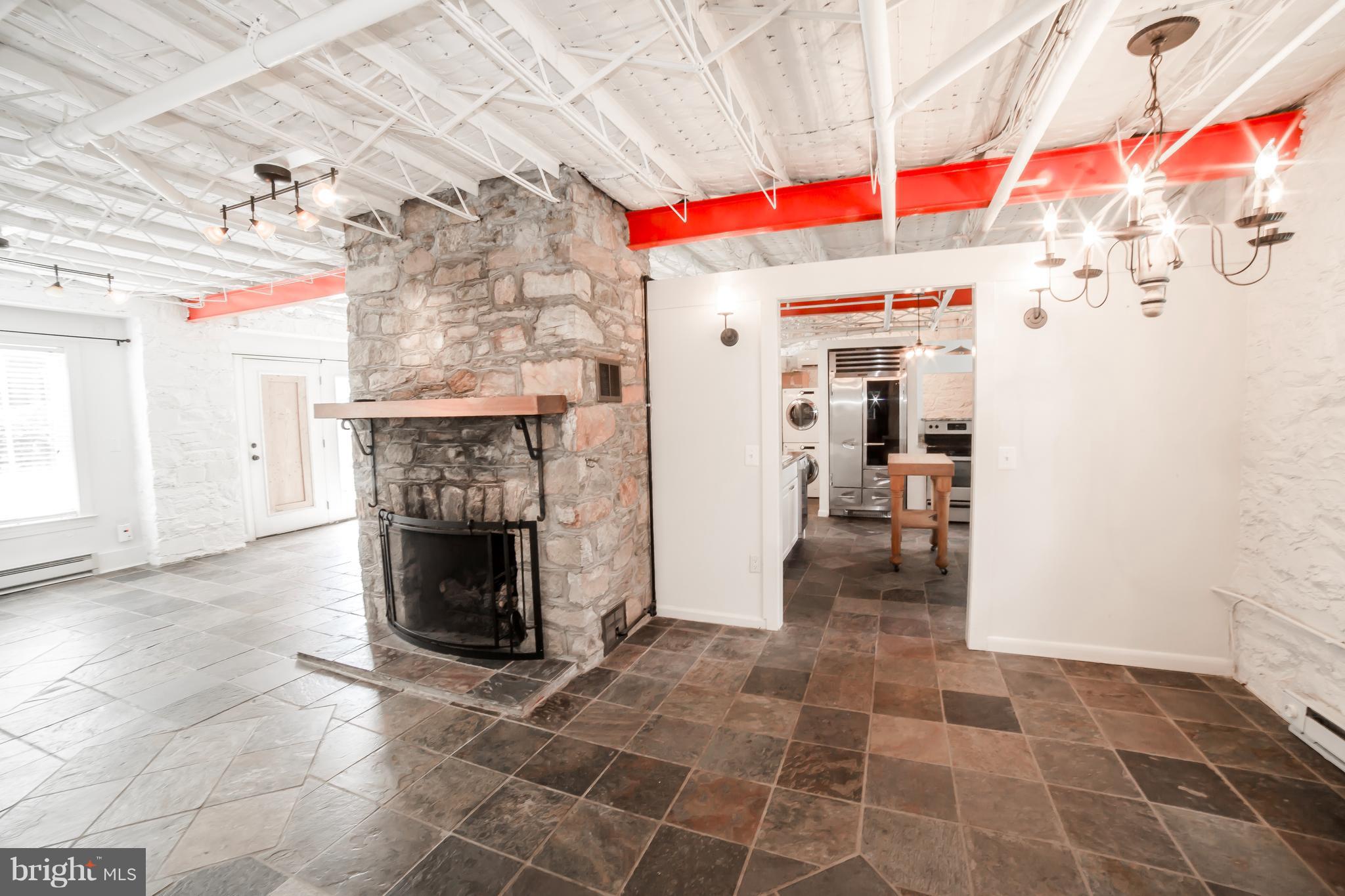 BUZZELLI FAMILY SUBDIVIS - Residential Lease