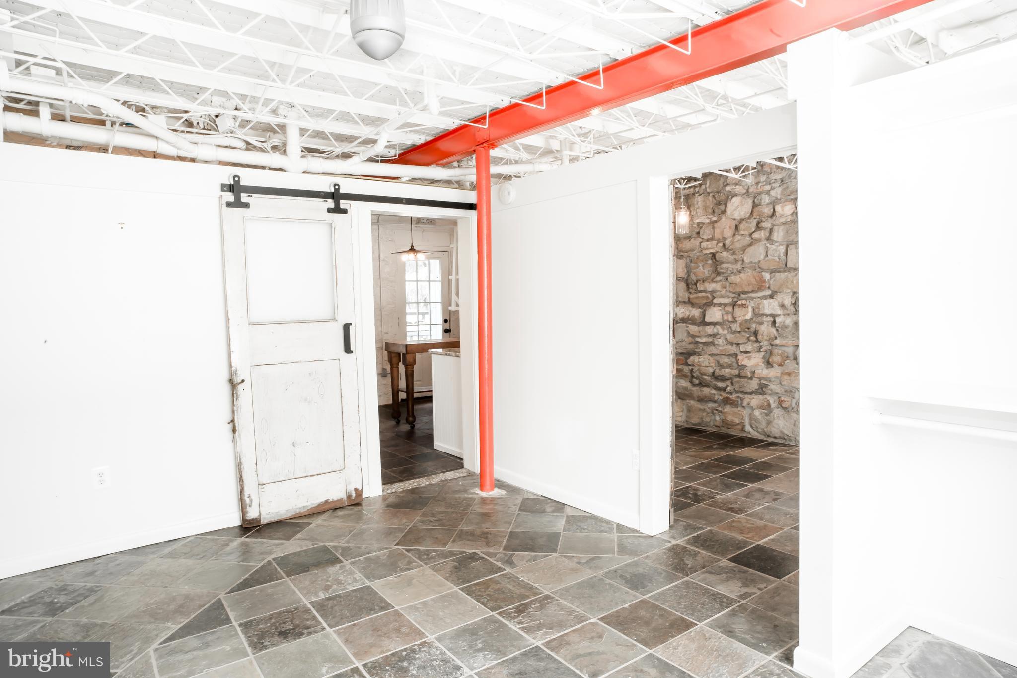 BUZZELLI FAMILY SUBDIVIS - Residential Lease