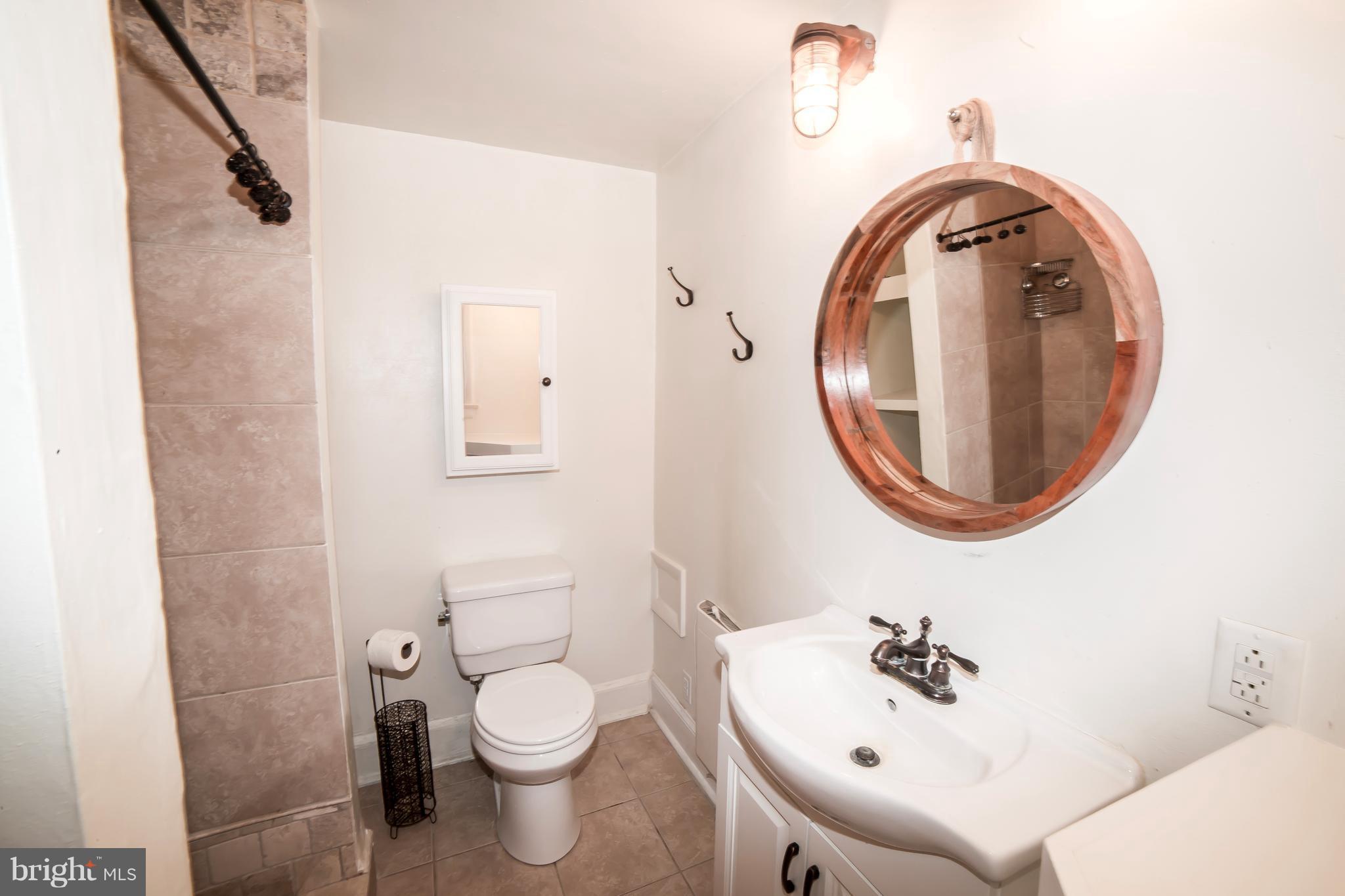 BUZZELLI FAMILY SUBDIVIS - Residential Lease