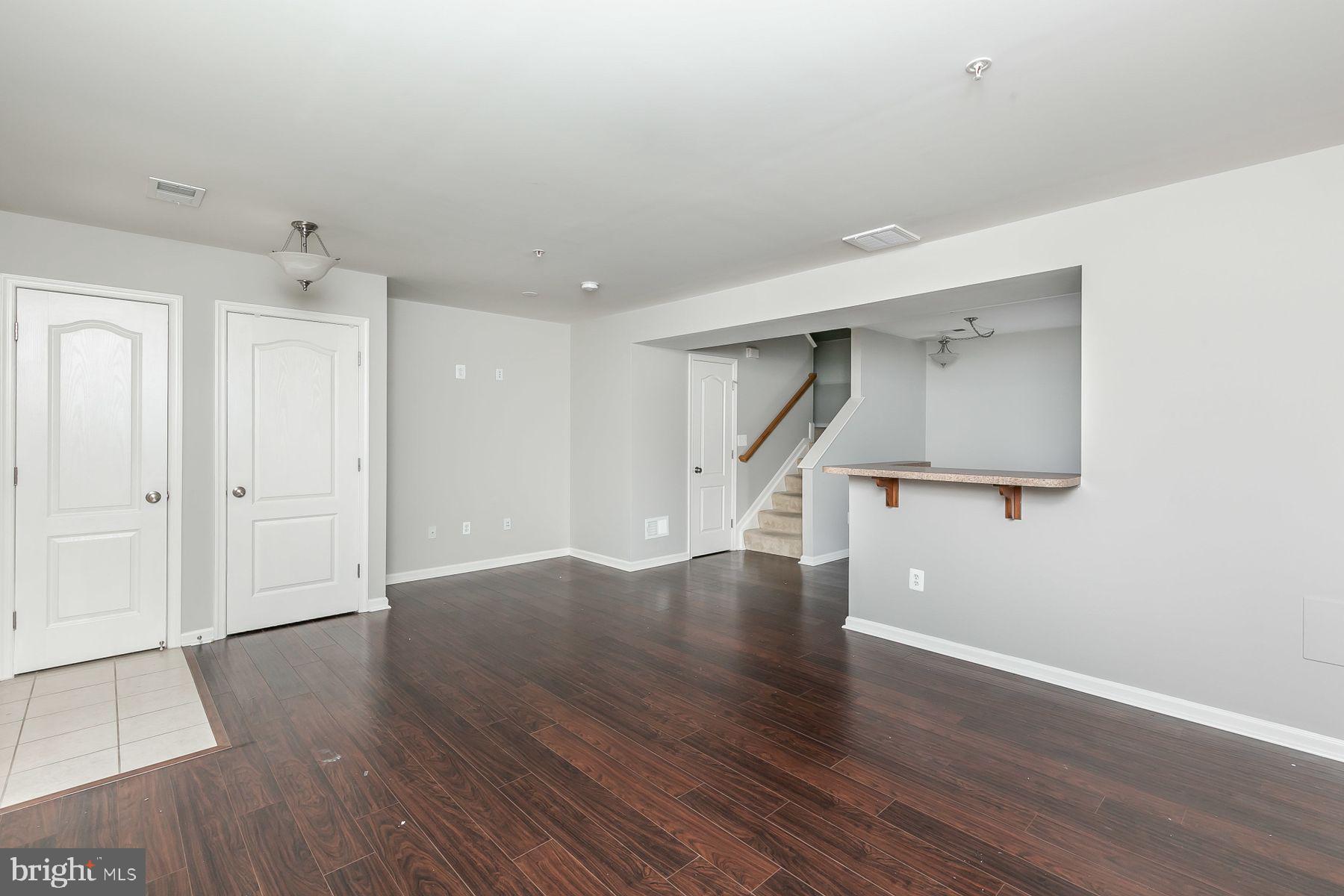 RESERVOIR RIDGE - Residential Lease