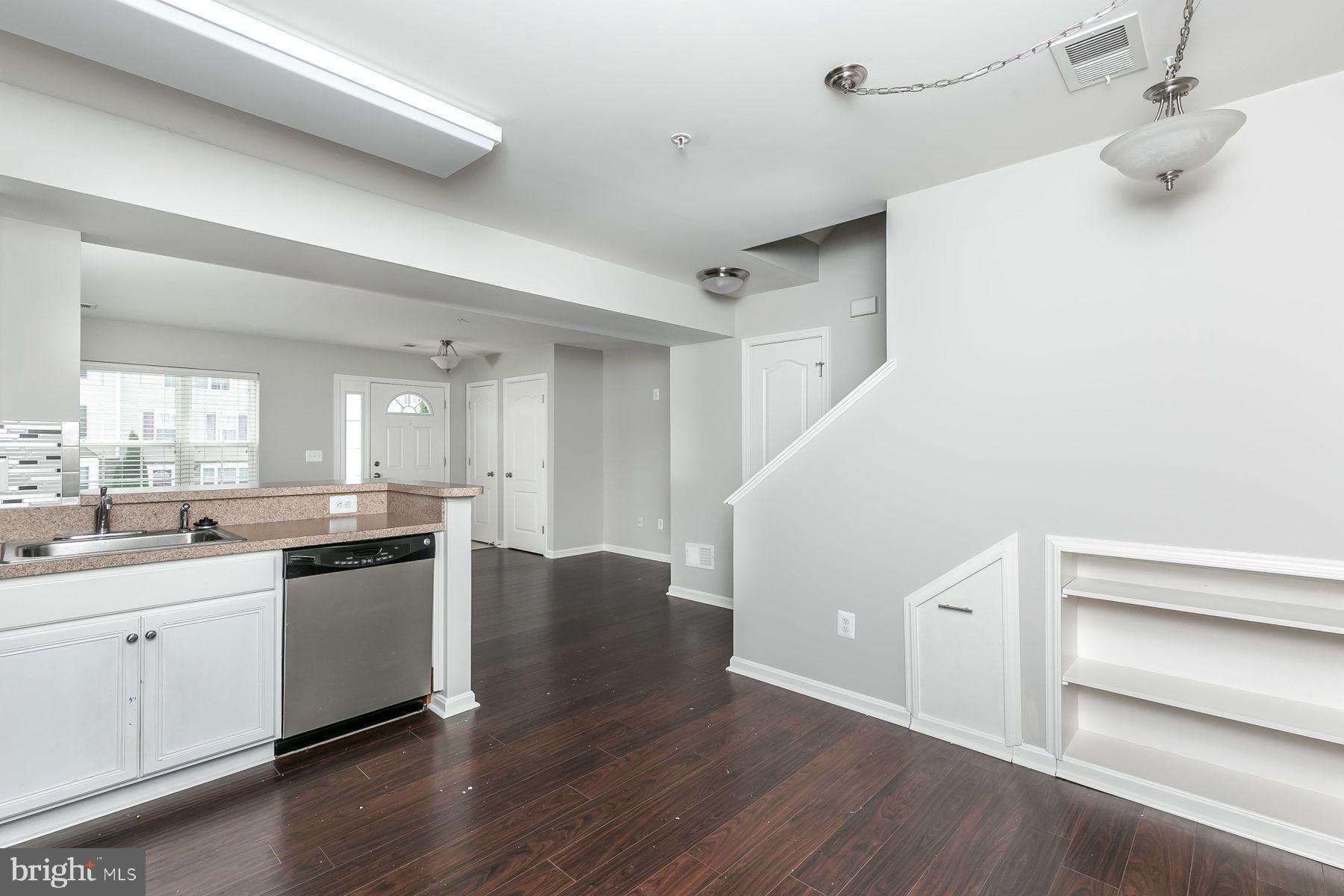 RESERVOIR RIDGE - Residential Lease