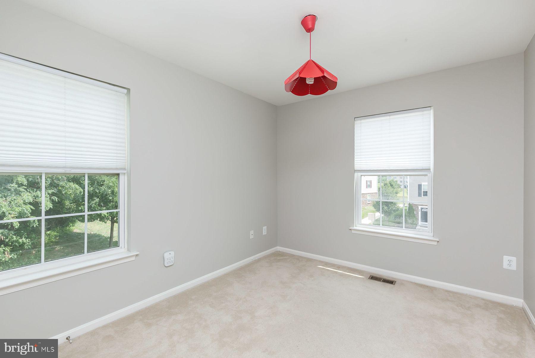 RESERVOIR RIDGE - Residential Lease