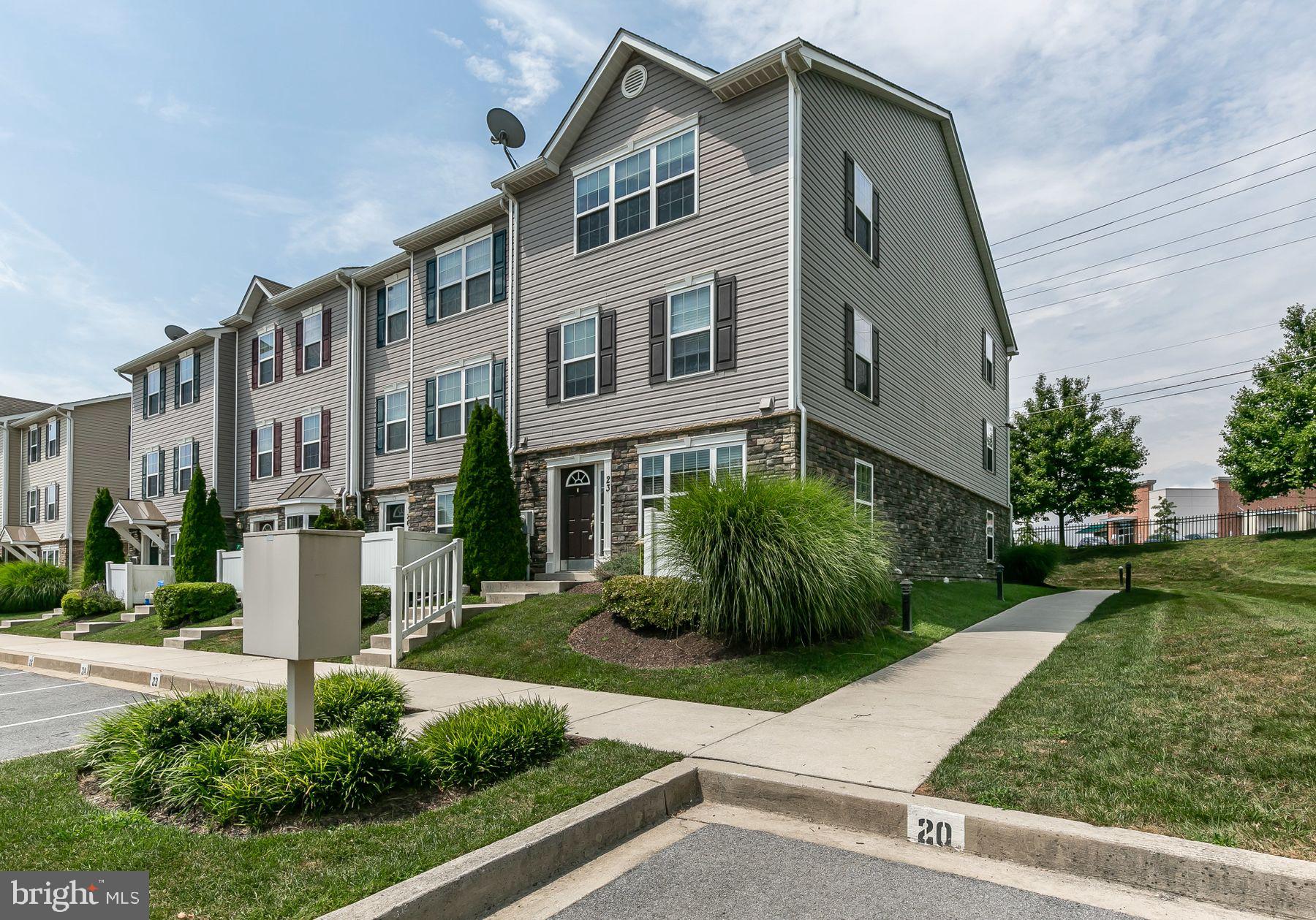 RESERVOIR RIDGE - Residential Lease