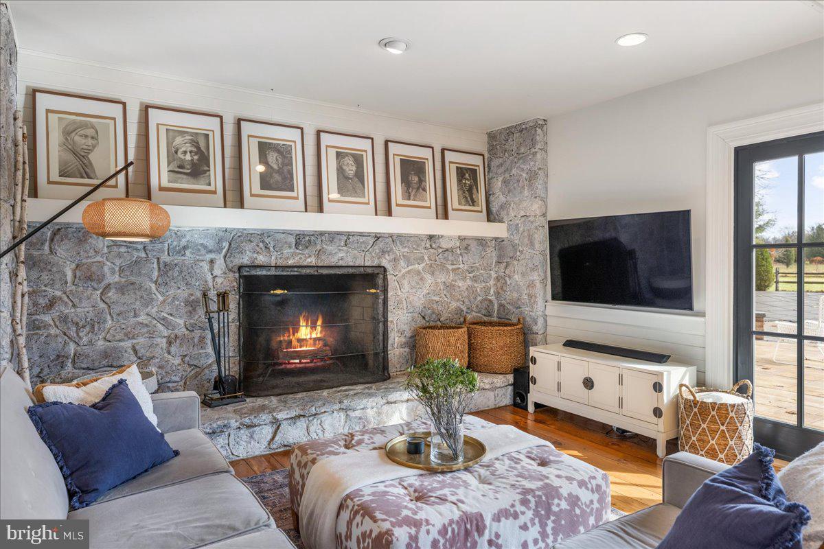 SOLEBURY FARMS EST - Residential