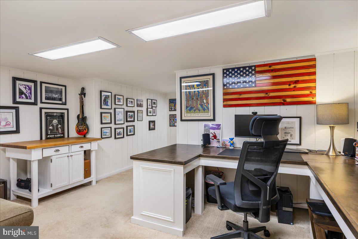 SOLEBURY FARMS EST - Residential