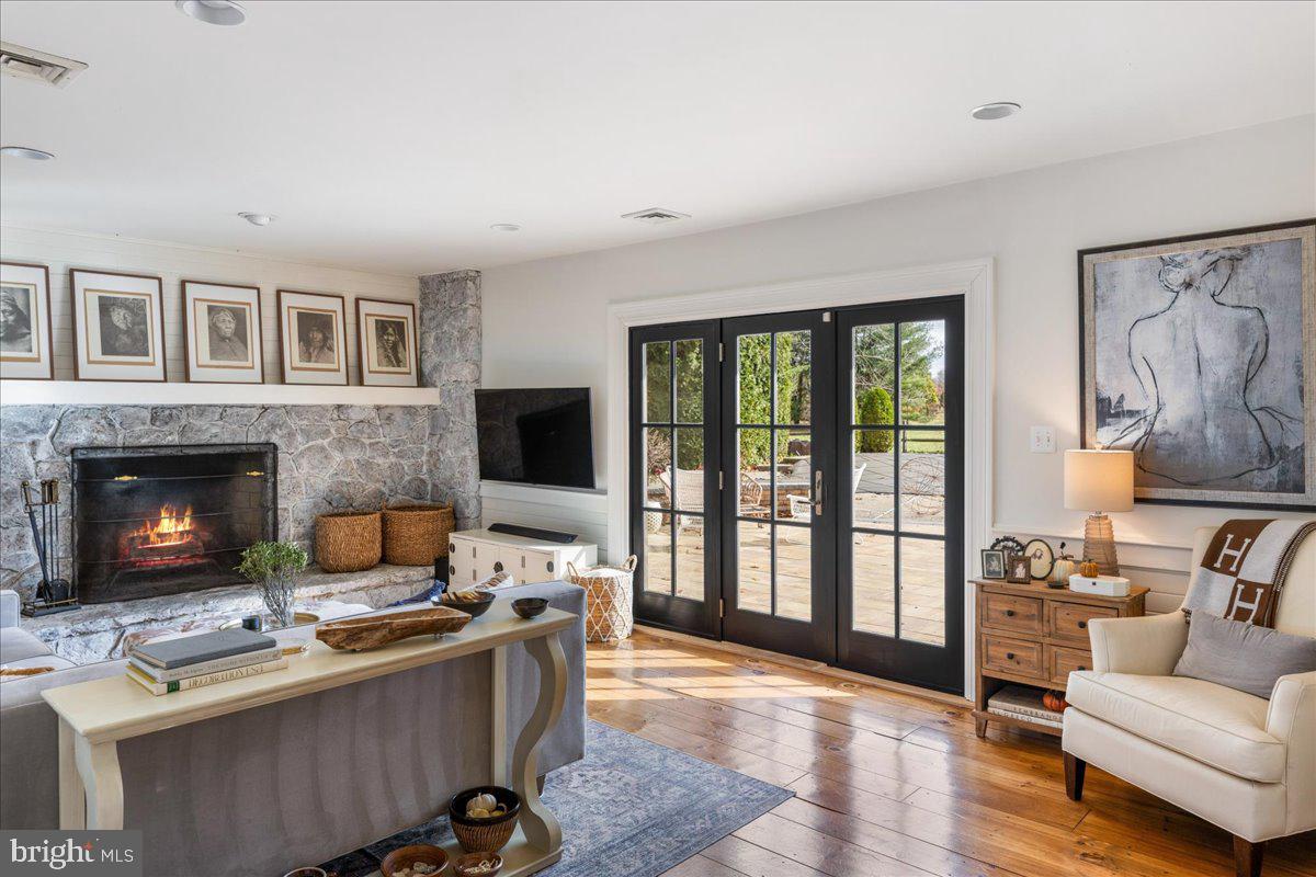 SOLEBURY FARMS EST - Residential