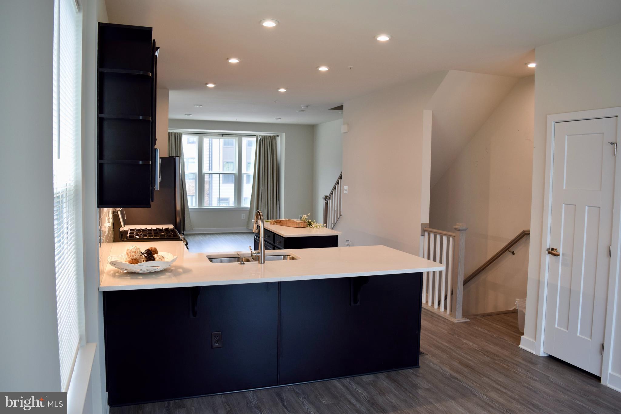 TANYARD SHORES - Residential Lease