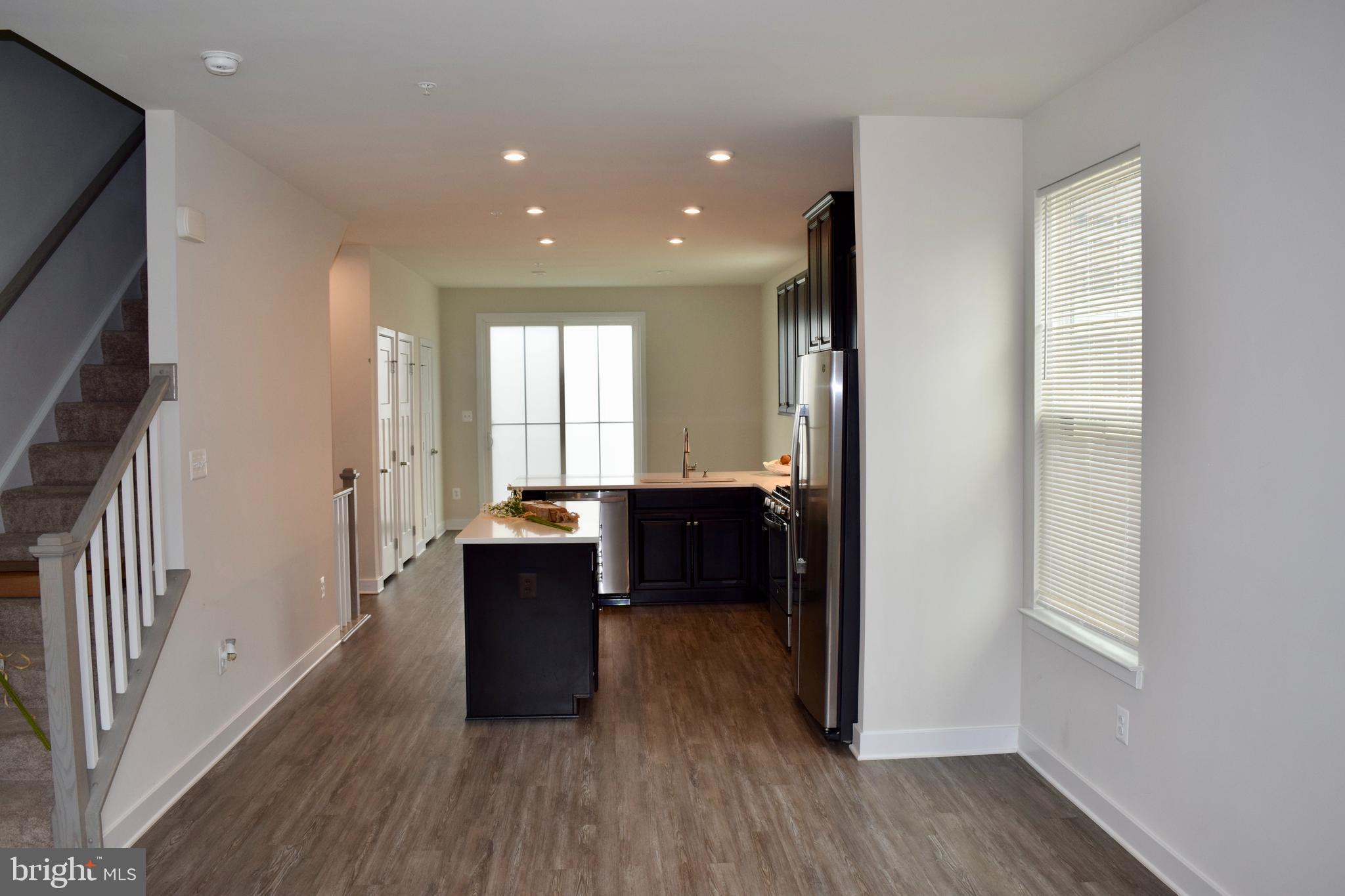 TANYARD SHORES - Residential Lease