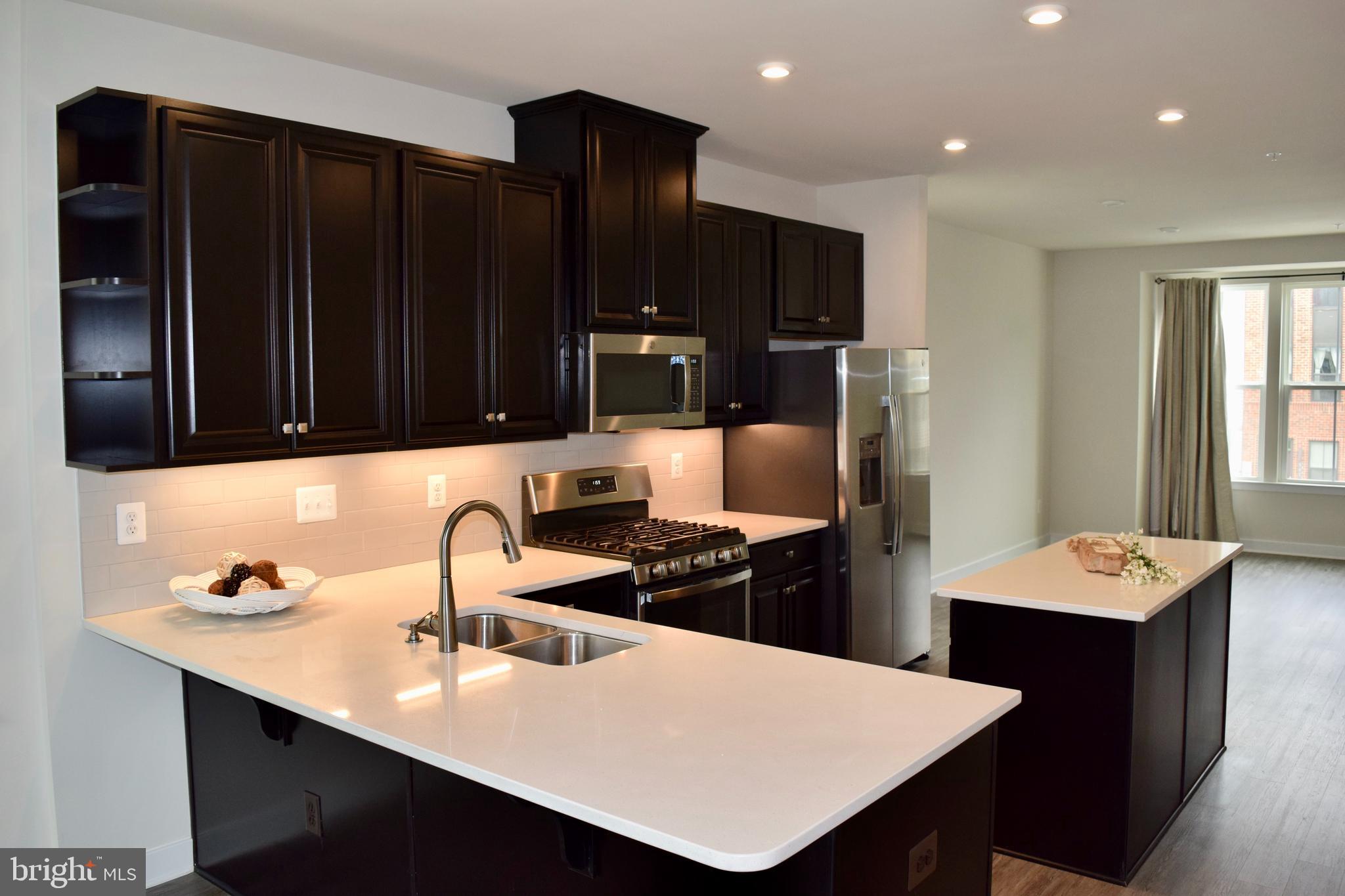 TANYARD SHORES - Residential Lease