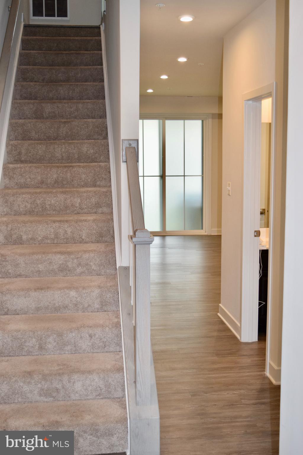 TANYARD SHORES - Residential Lease