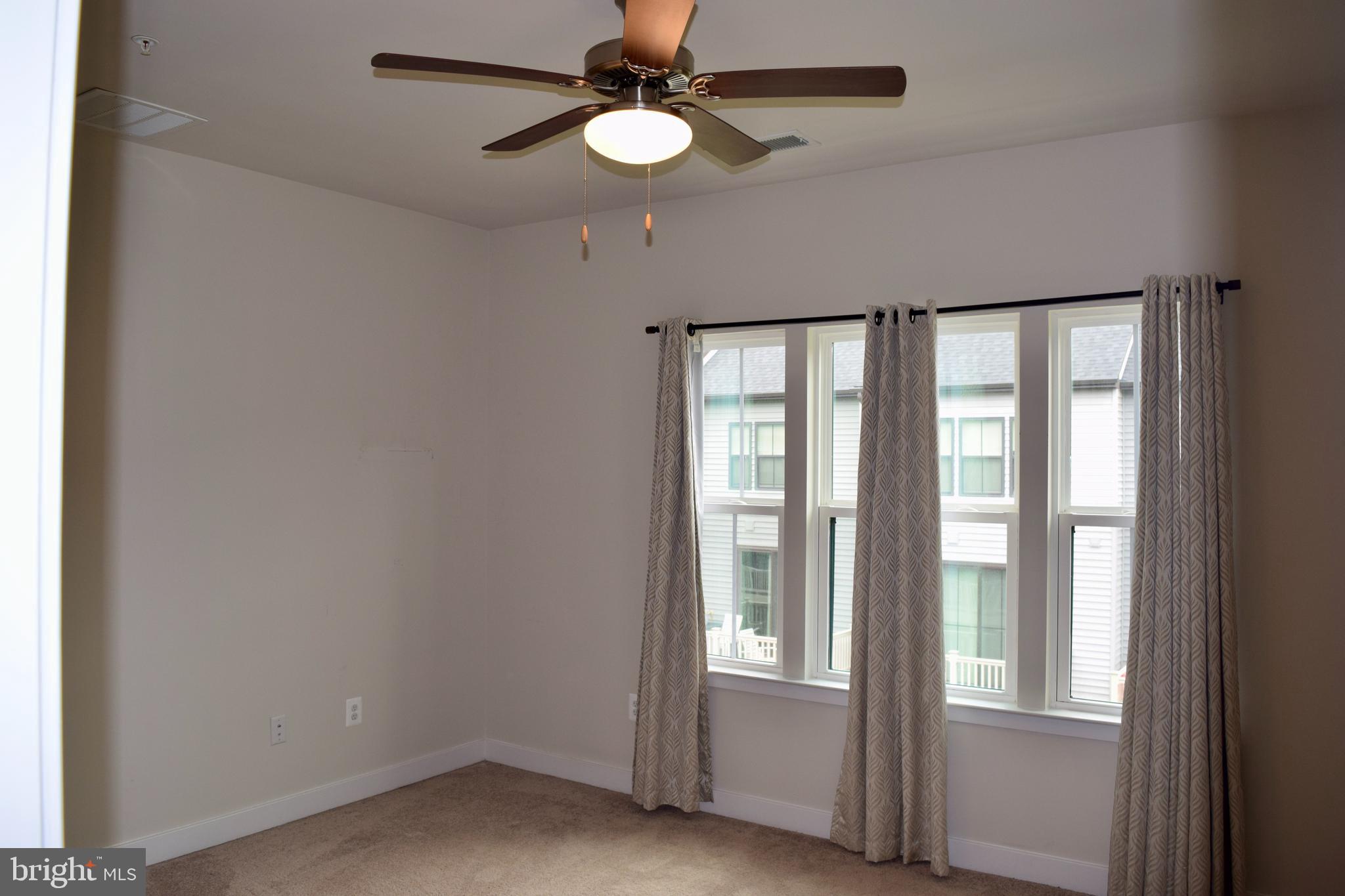 TANYARD SHORES - Residential Lease