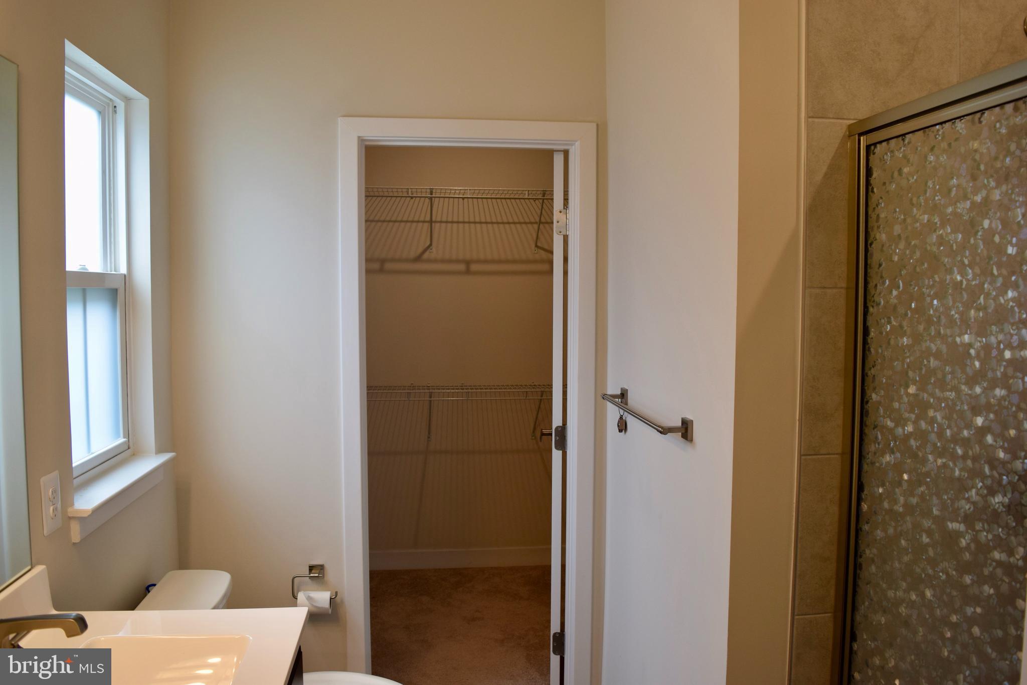 TANYARD SHORES - Residential Lease