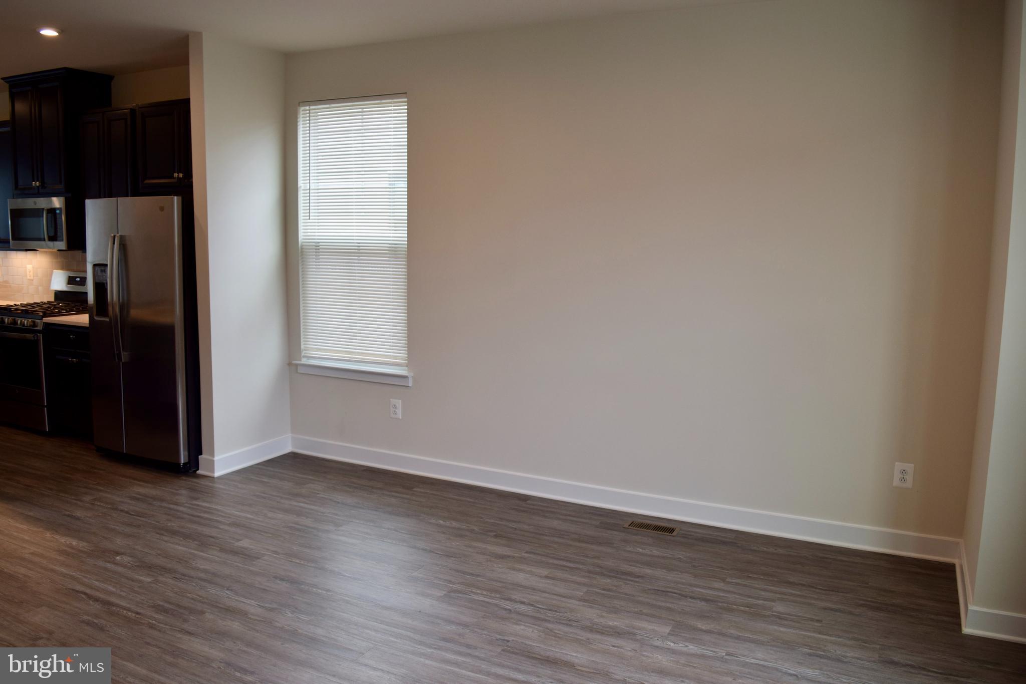 TANYARD SHORES - Residential Lease