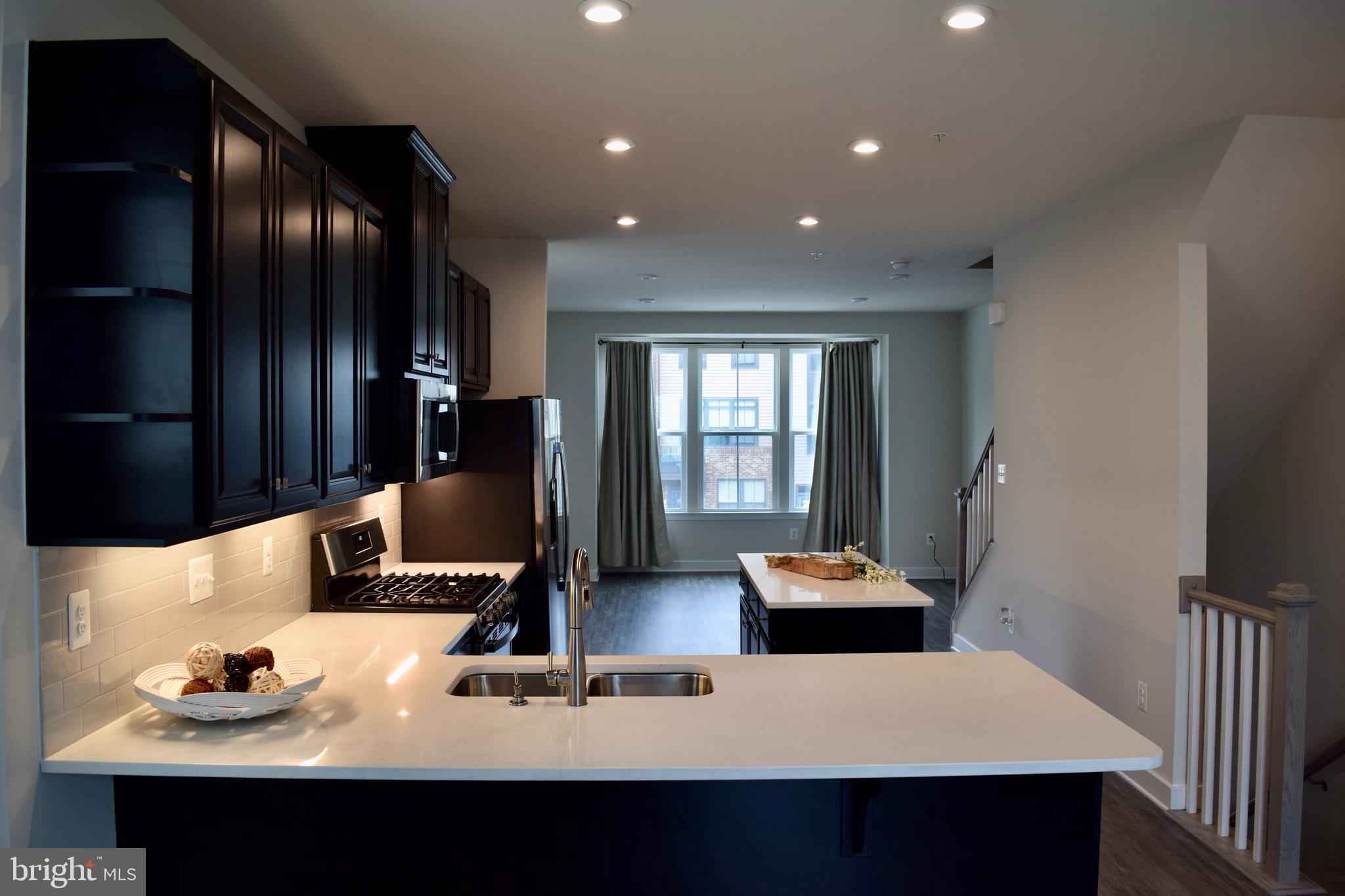 TANYARD SHORES - Residential Lease