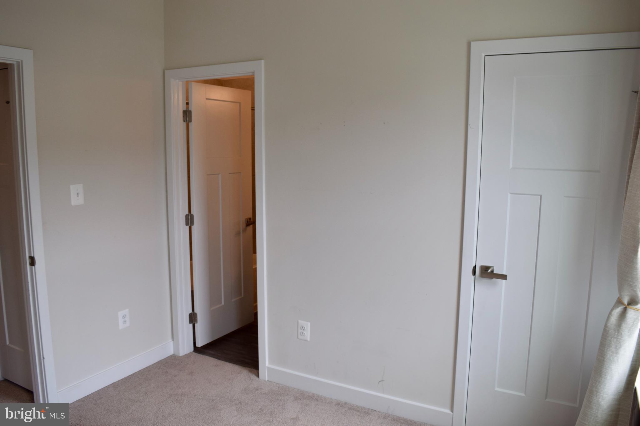 TANYARD SHORES - Residential Lease