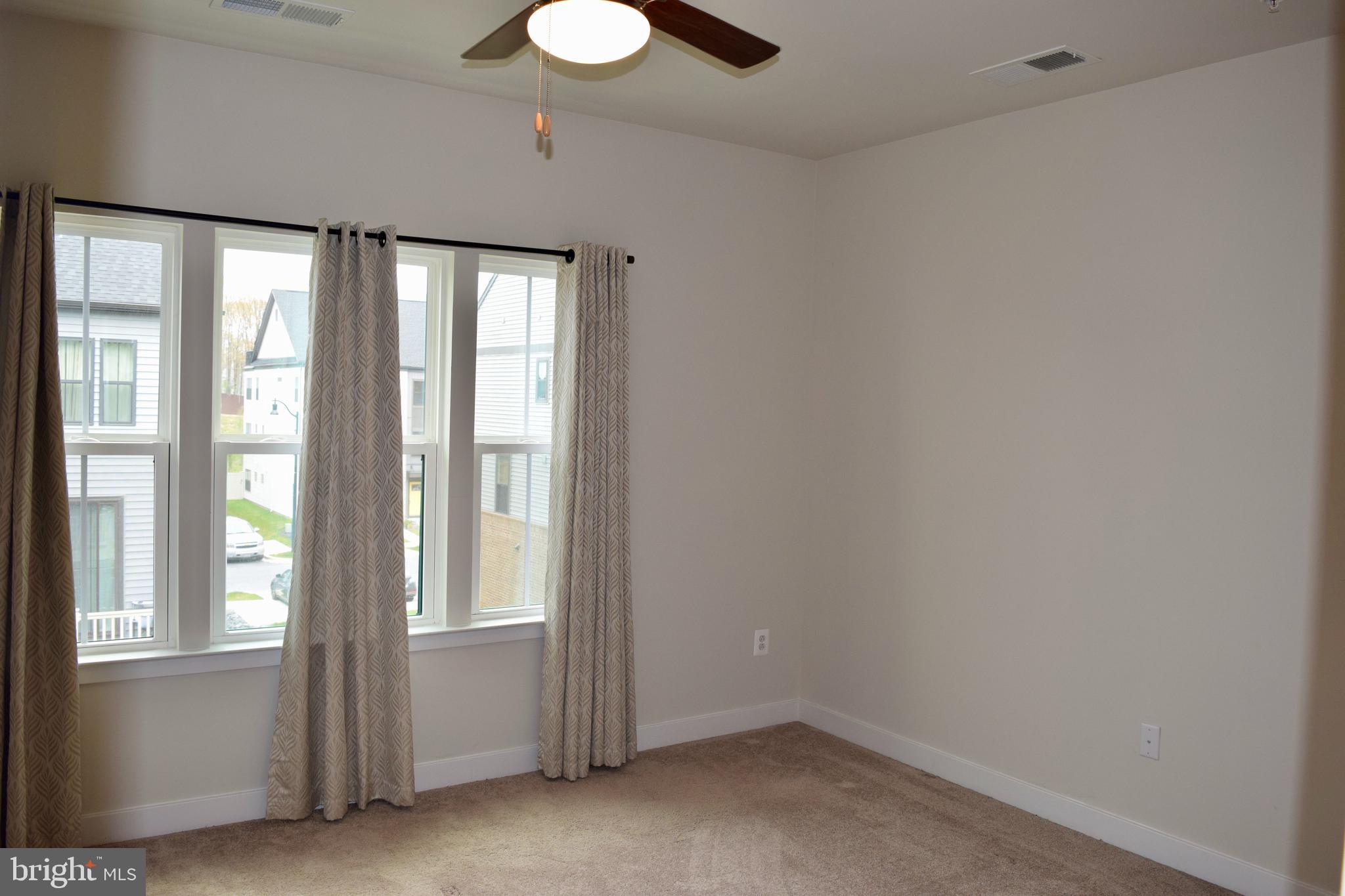 TANYARD SHORES - Residential Lease