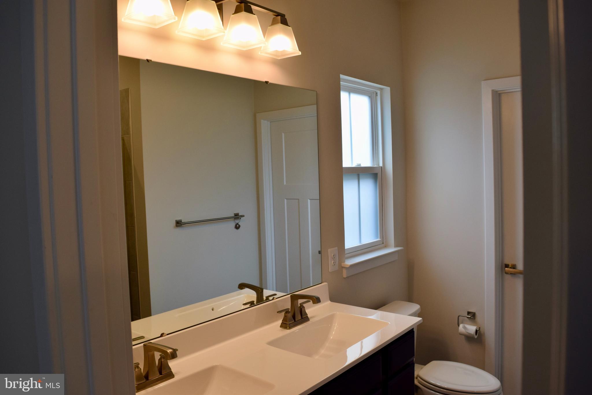 TANYARD SHORES - Residential Lease