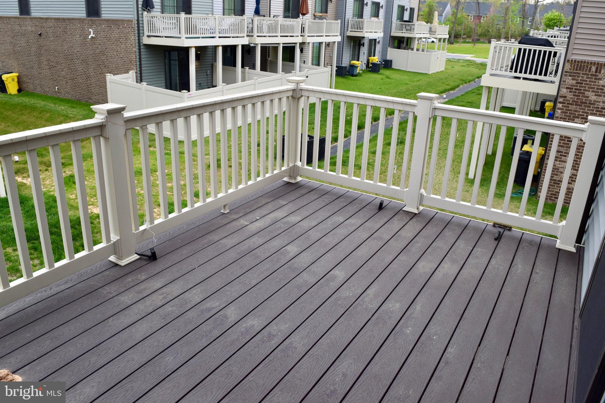 TANYARD SHORES - Residential Lease