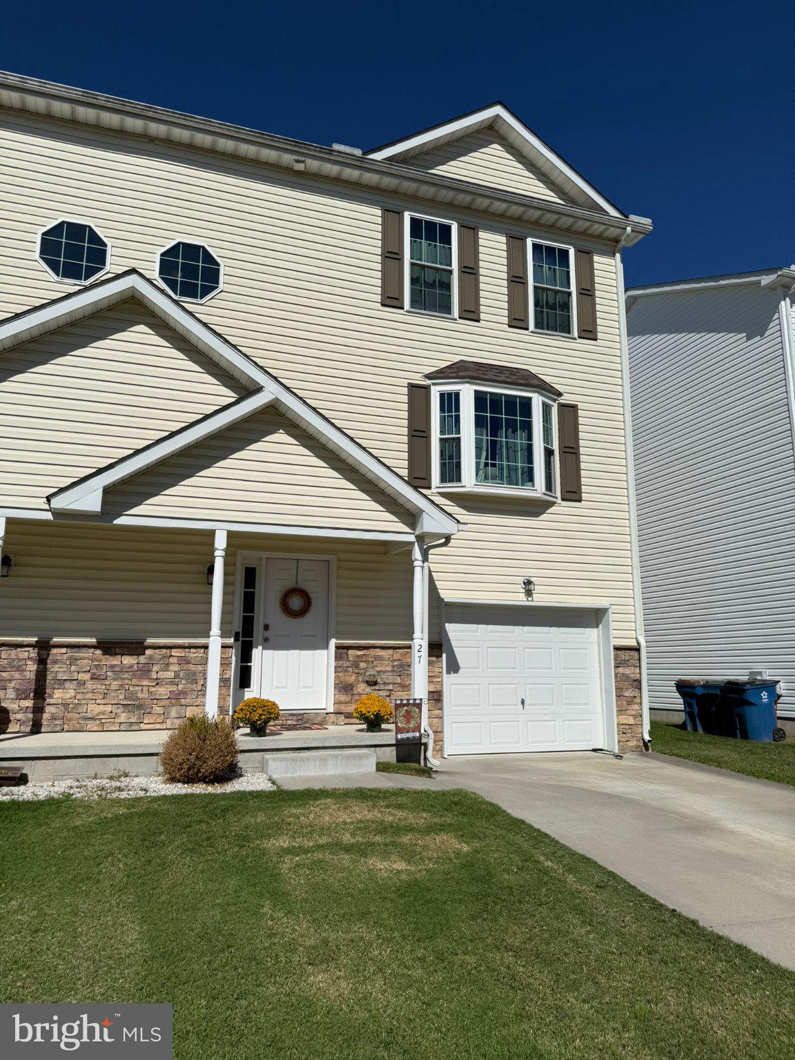 27 PEPPERWOOD DRIVE