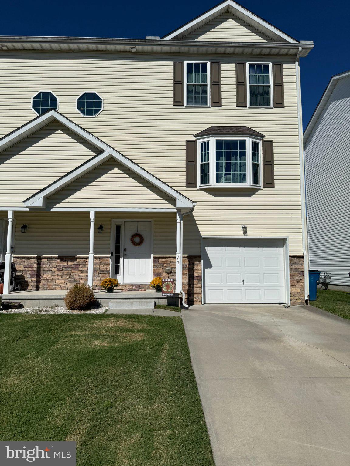 27 PEPPERWOOD DRIVE