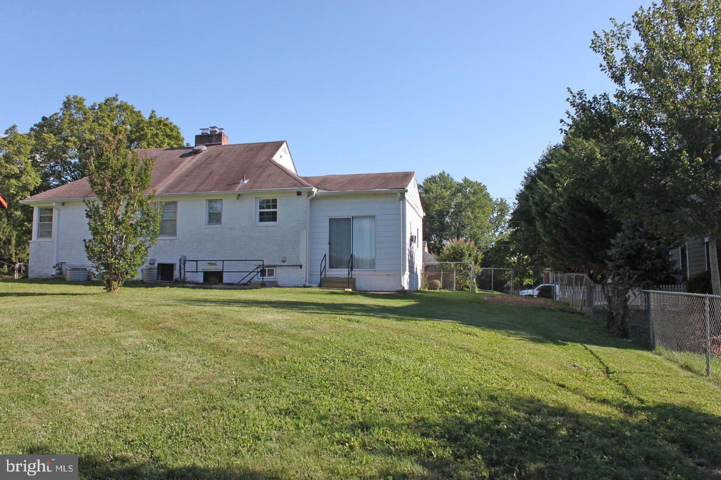 6528 CHESTERFIELD AVENUE
