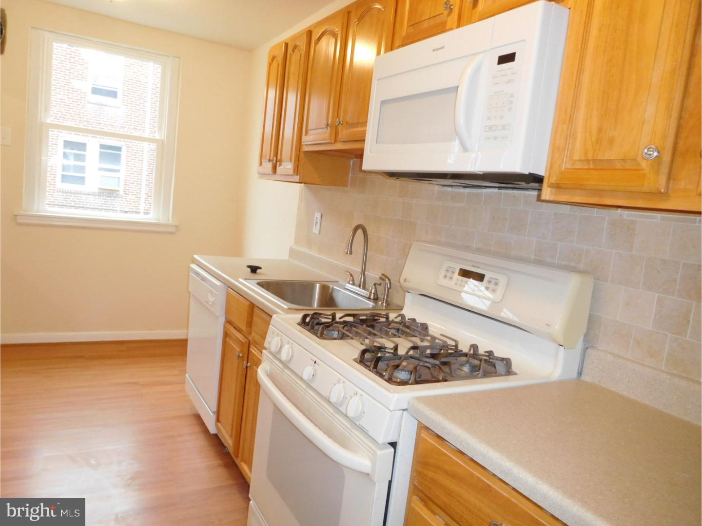 OXFORD CIRCLE - Residential
