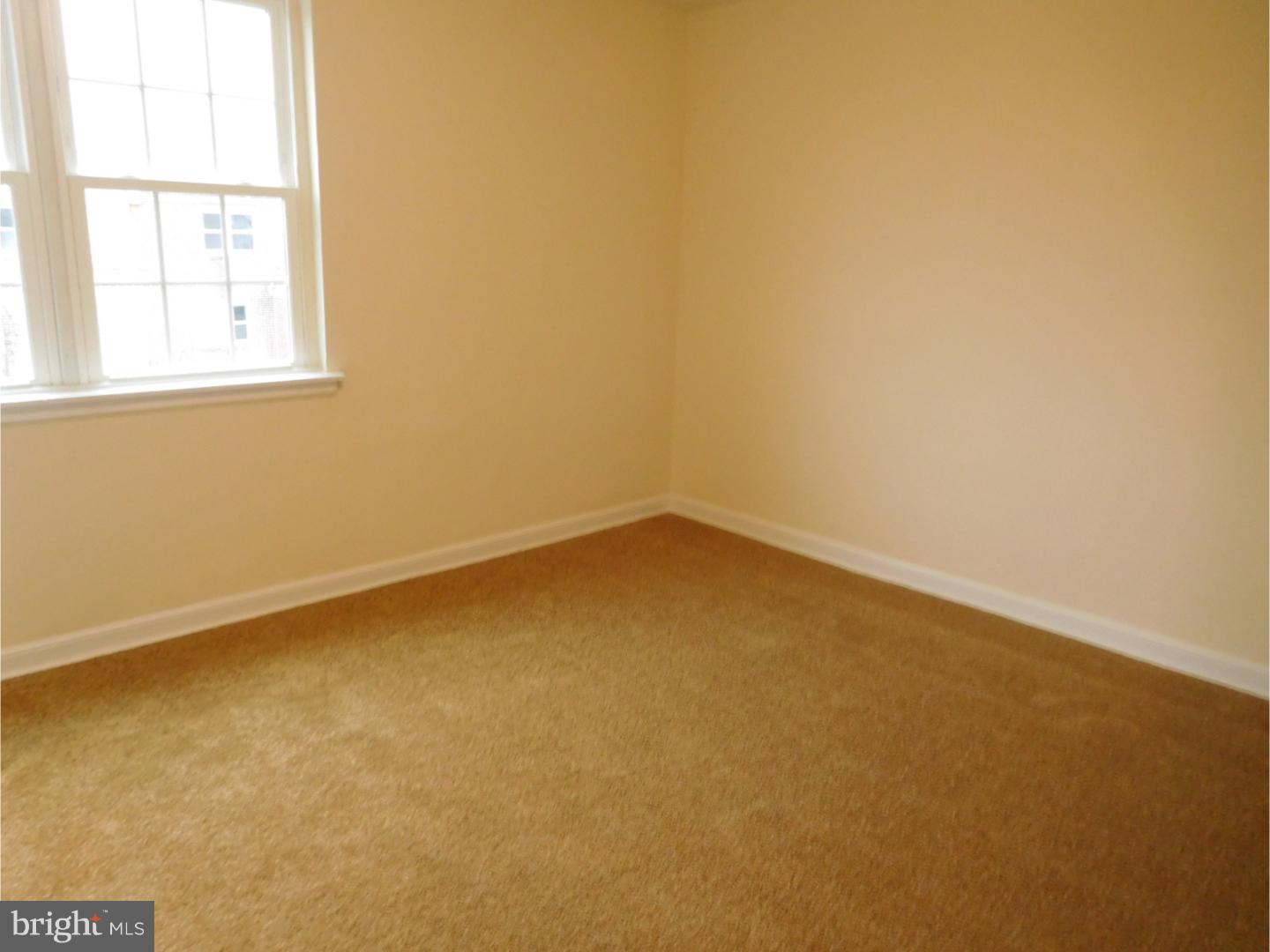 OXFORD CIRCLE - Residential