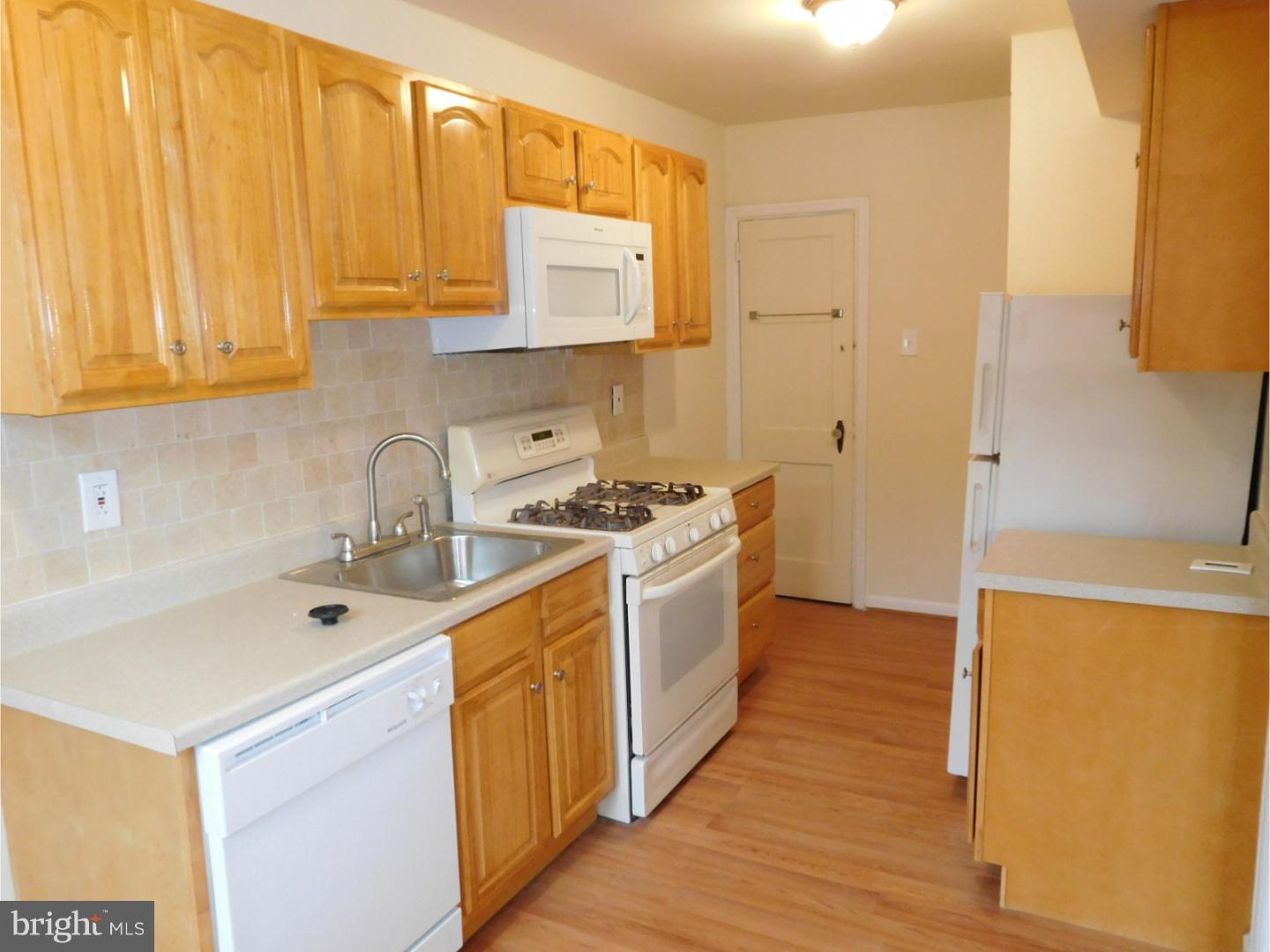 OXFORD CIRCLE - Residential