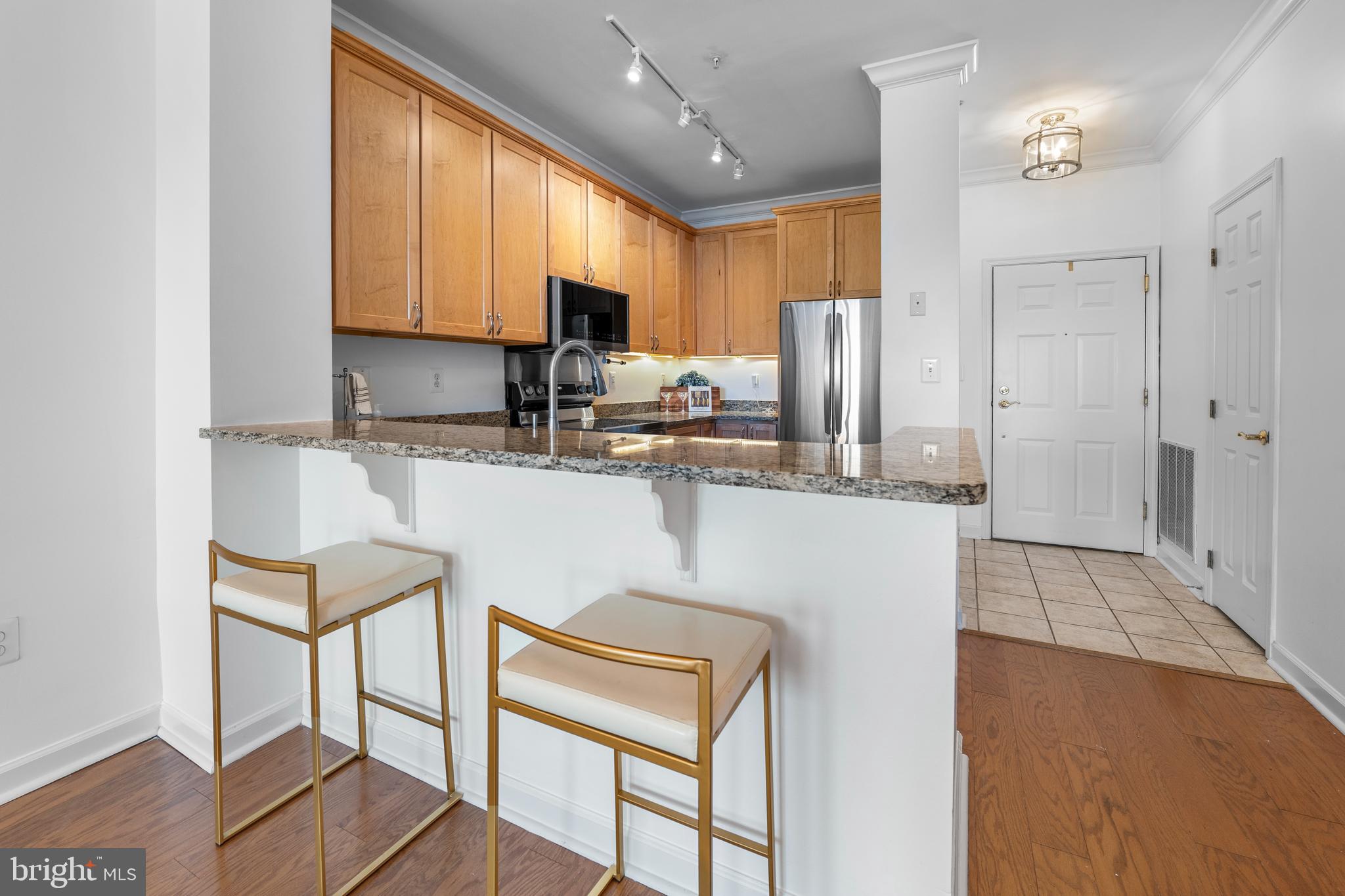 KING FARM VILLAGE CENTER - Residential