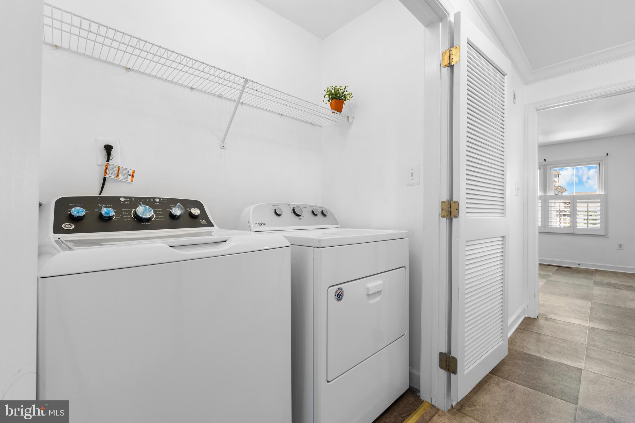 KING FARM VILLAGE CENTER - Residential