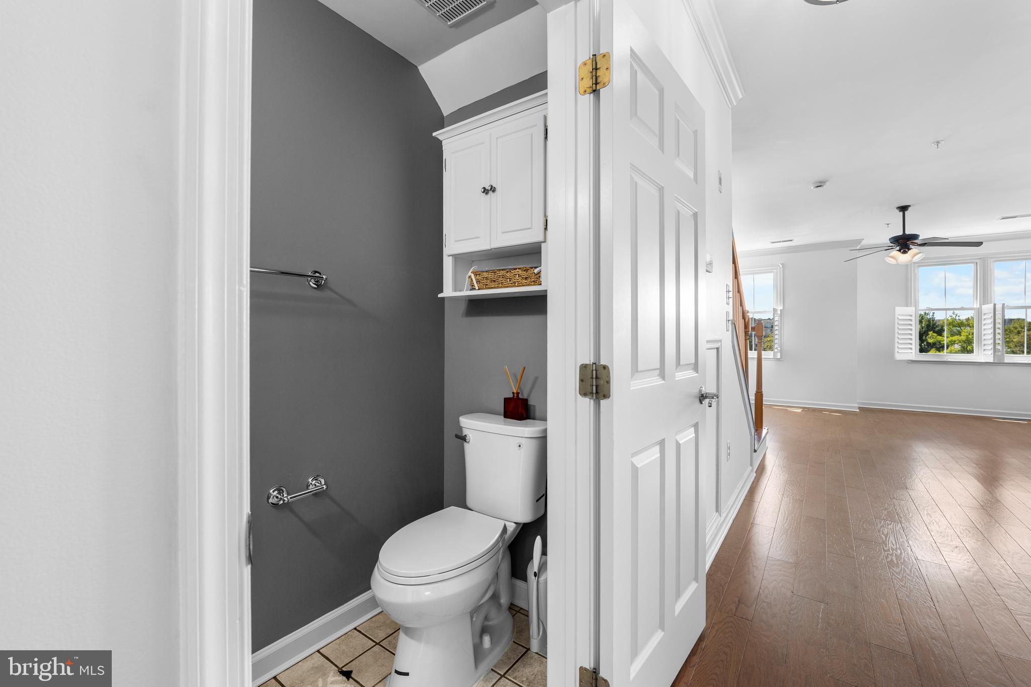 KING FARM VILLAGE CENTER - Residential