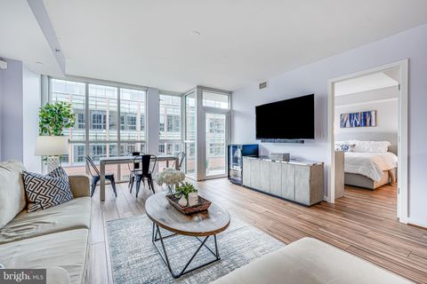 1025 1ST STREET SE 1212 WASHINGTON DC 20003