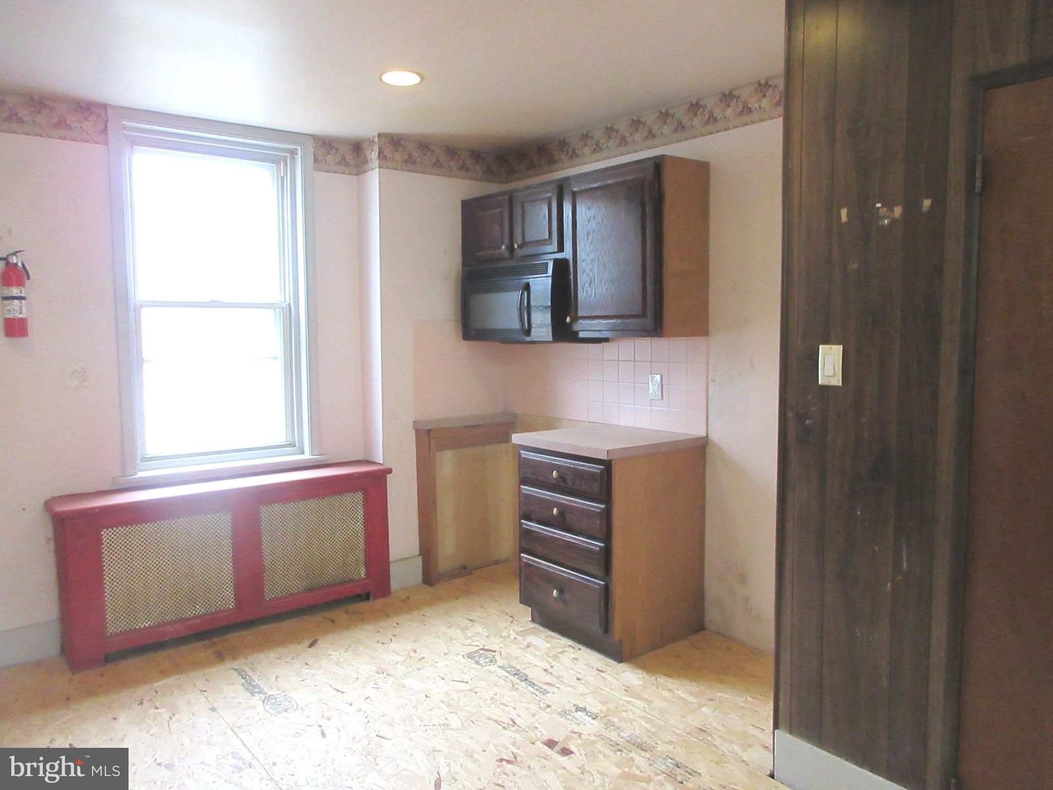 BRIDESBURG - Residential