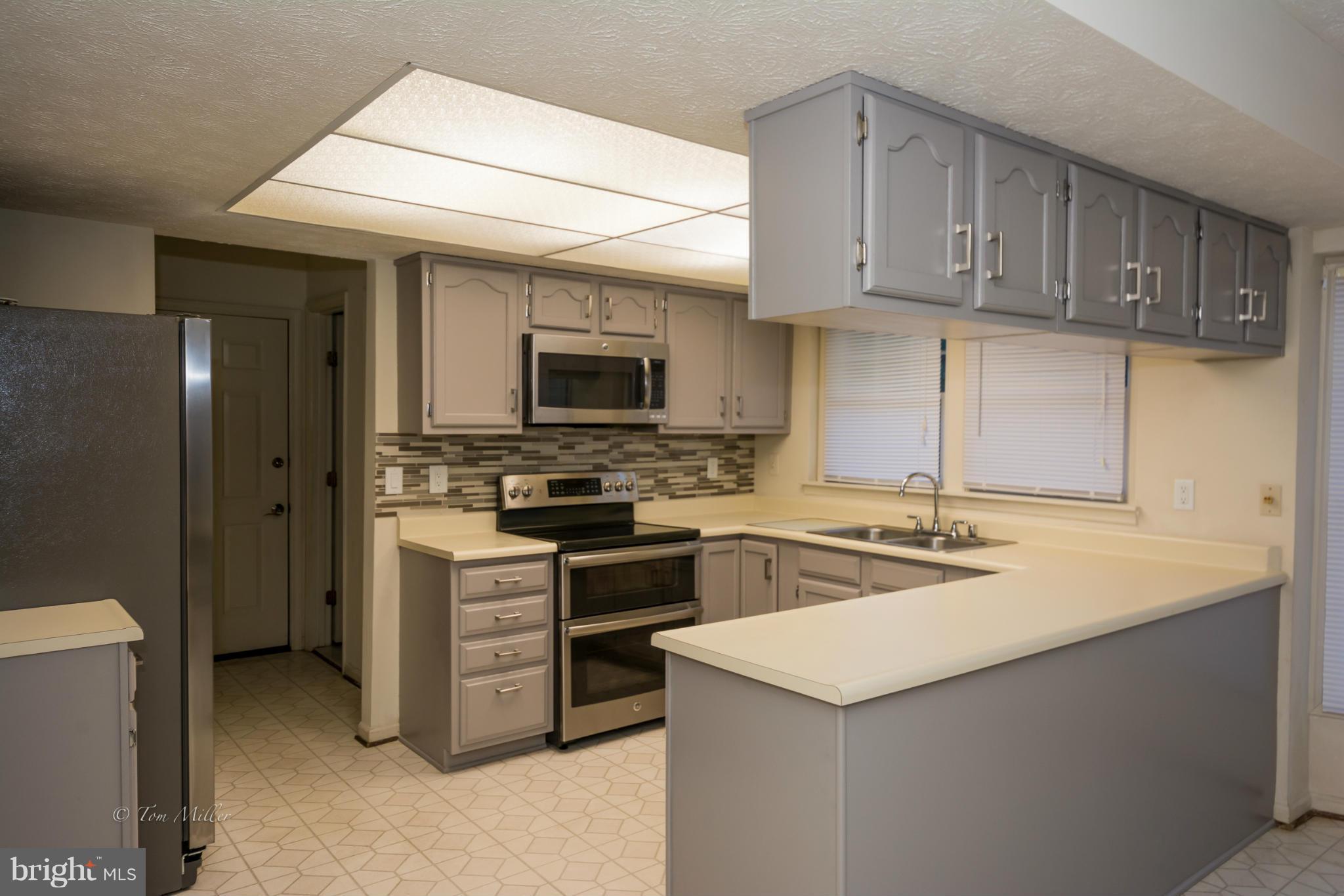 BROOKVIEW FARMS - Residential