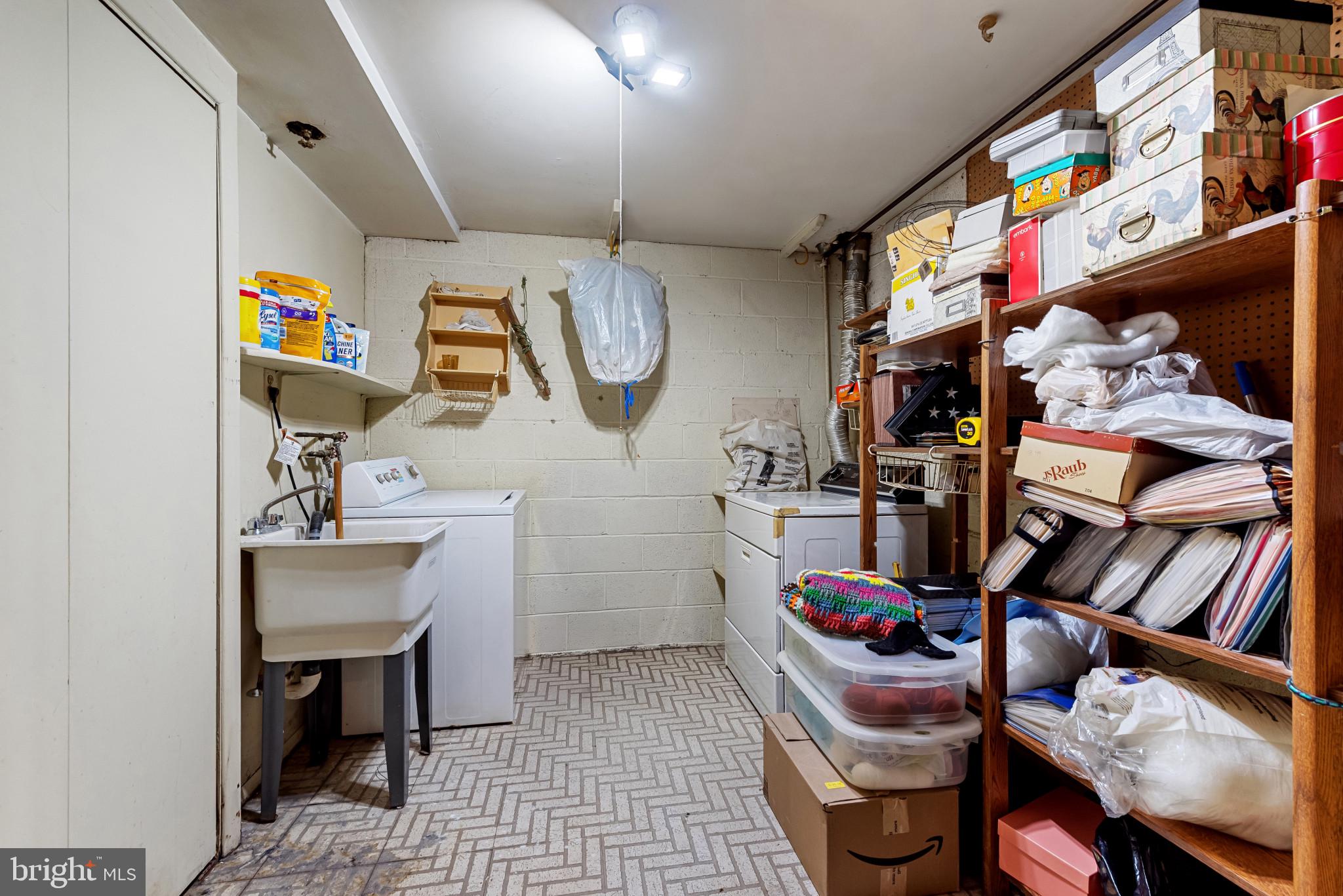 VILLAGE OF LONG REACH - Residential